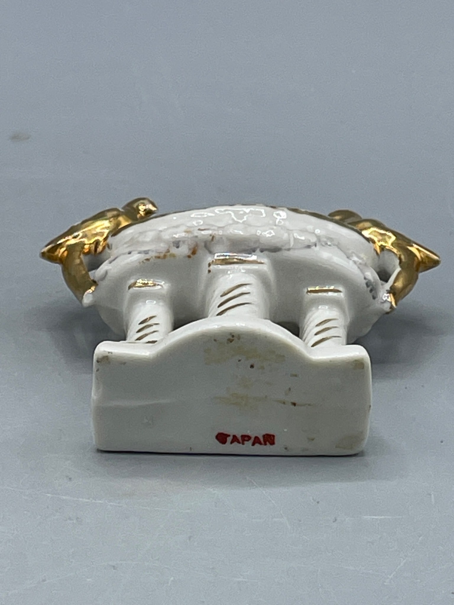 Porcelain Vase with Gold Parrot Handles Marked 'Japan' - 4