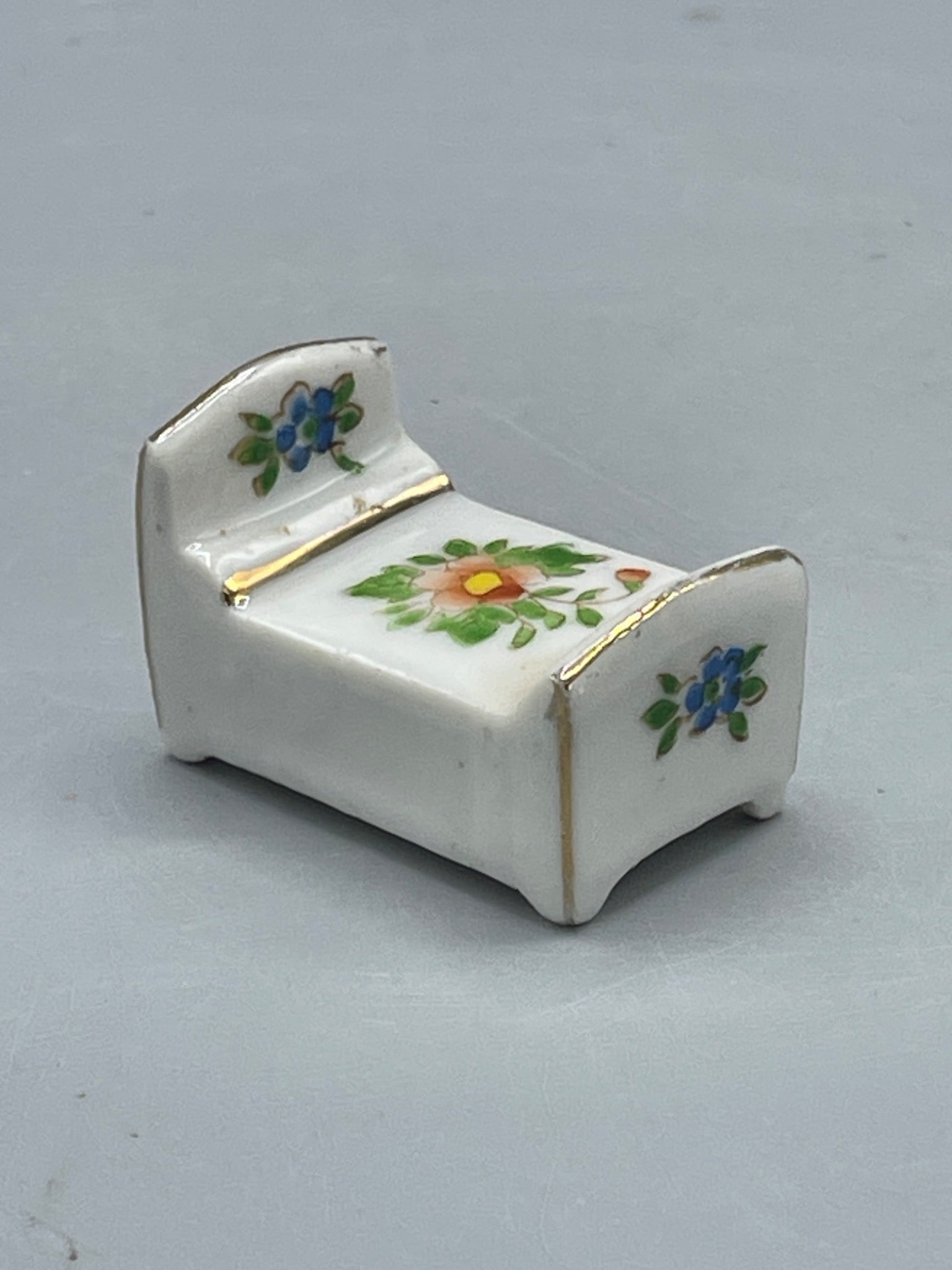Porcelain Small Bed Figurine with Floral Design, Occupied Japan Mark - 2