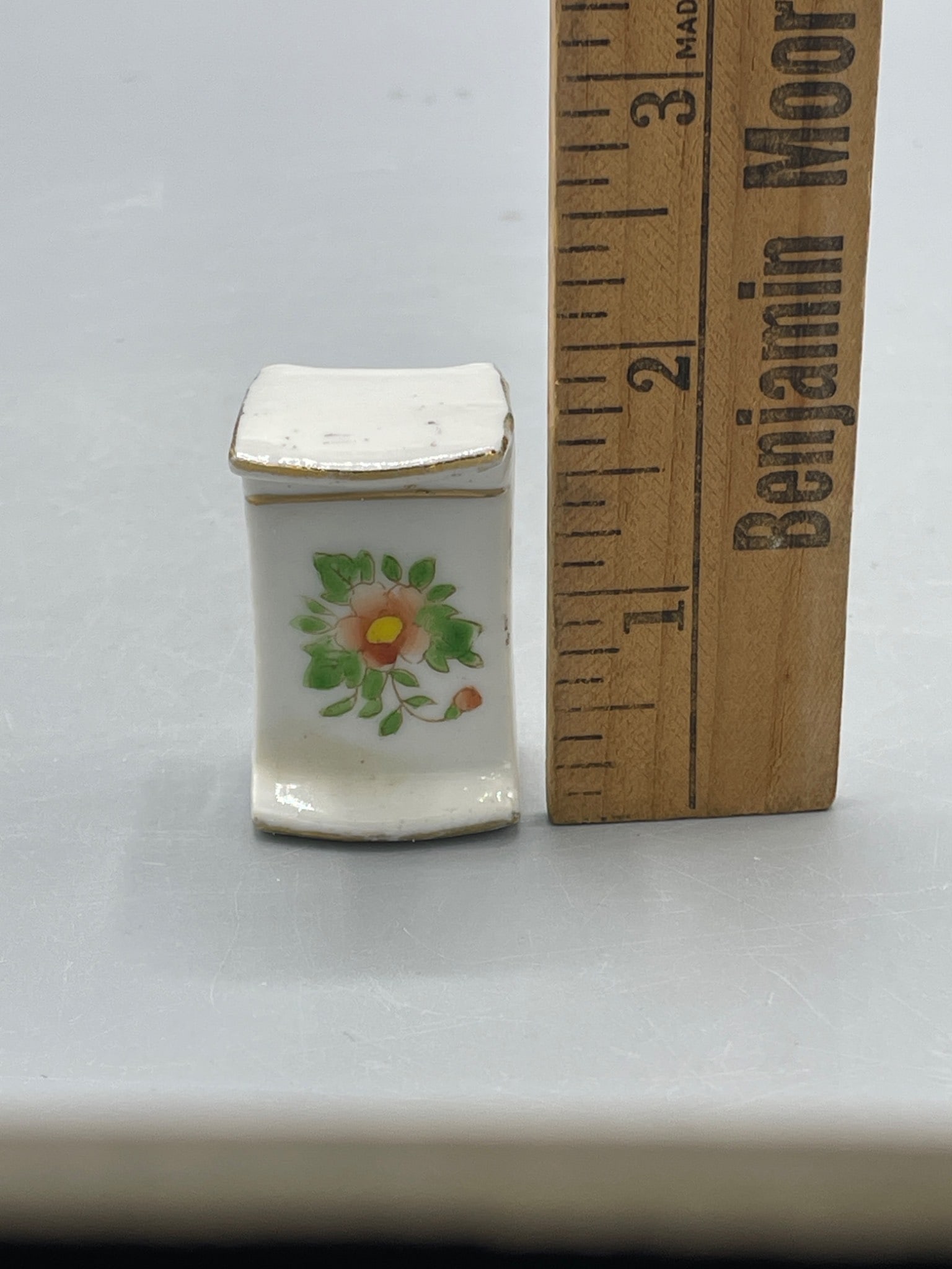 Porcelain Small Bed Figurine with Floral Design, Occupied Japan Mark - 5