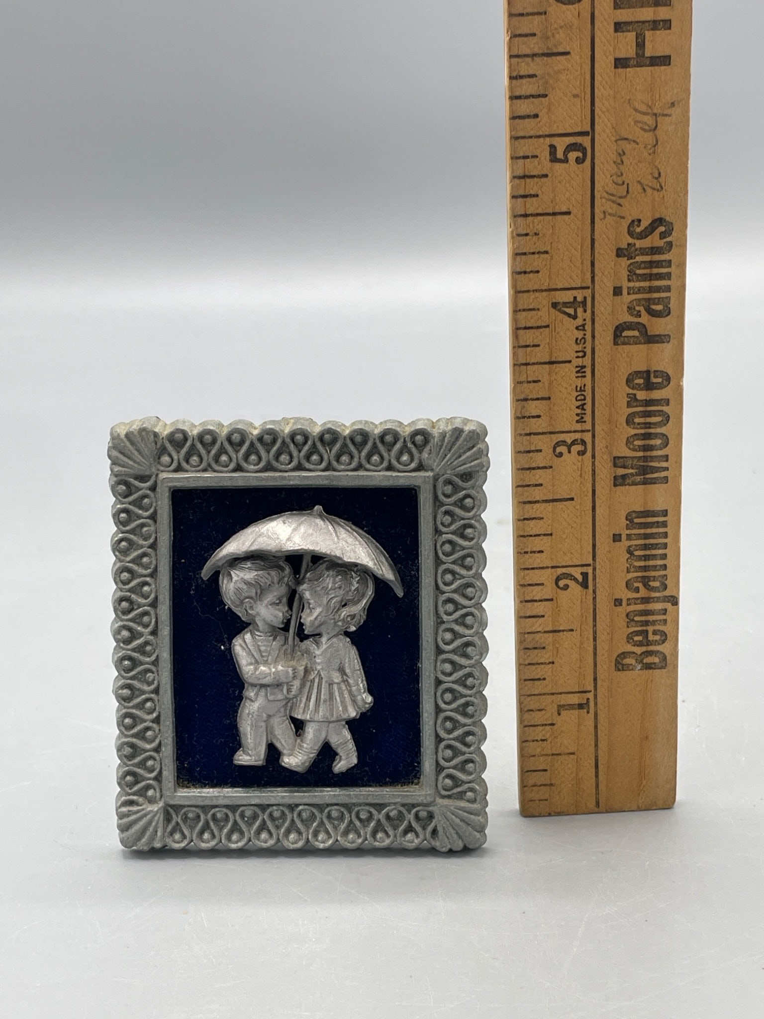 Silver-Tone Framed Miniature Display With Relief Artwork of Two Figures Under an Umbrella - 4