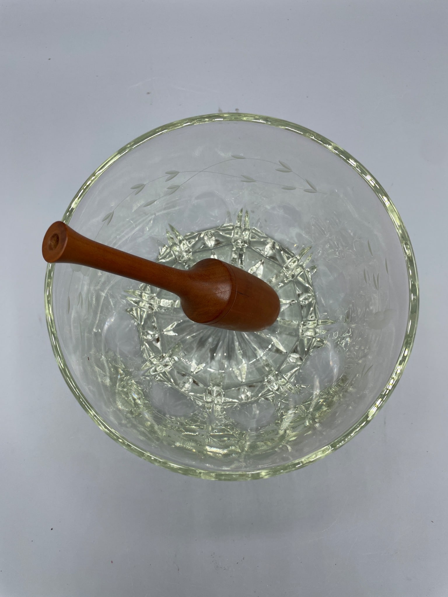 Clear Glass Bowl With Etched Design and Wooden Scoop - 3