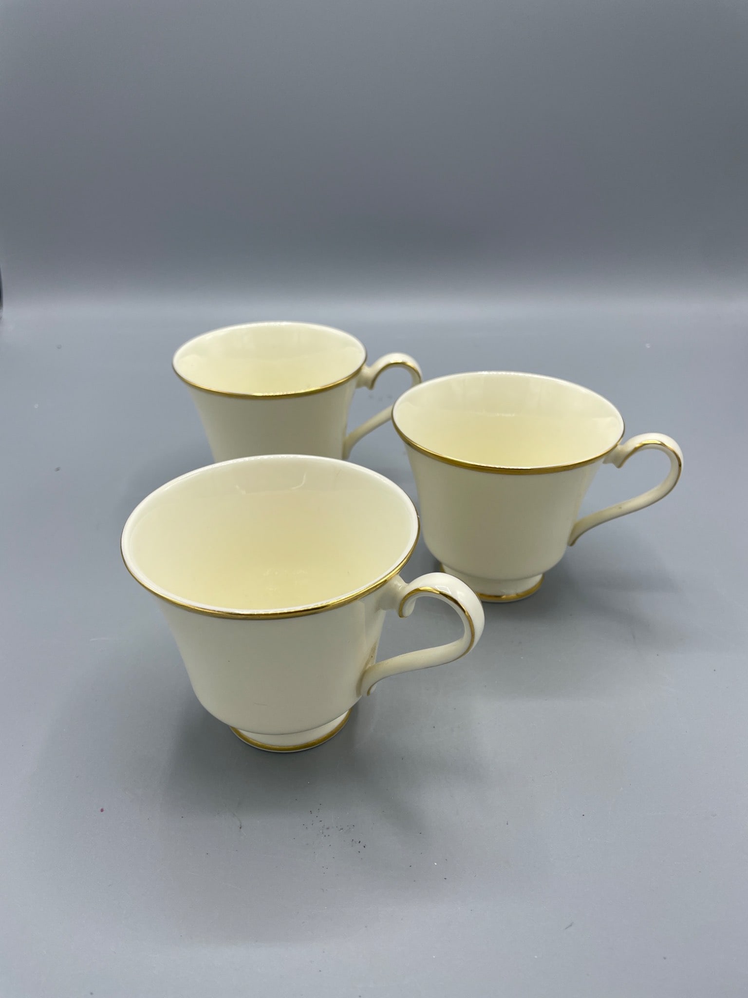 3 Royal Doulton Heather H5089 English Fine Bone China Teacups - 3