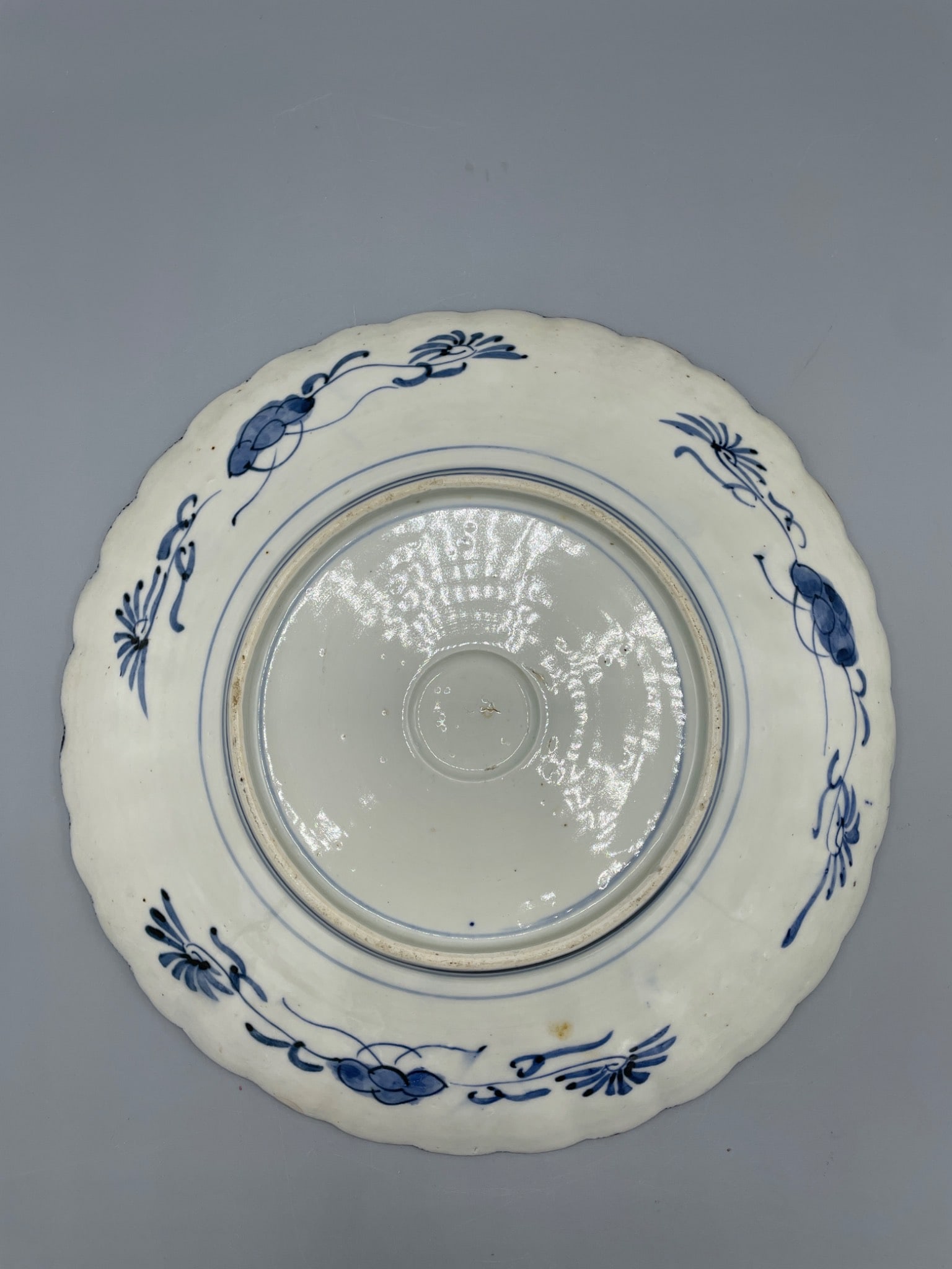 Porcelain Decorative Plate with Floral and Vase Motif - 3