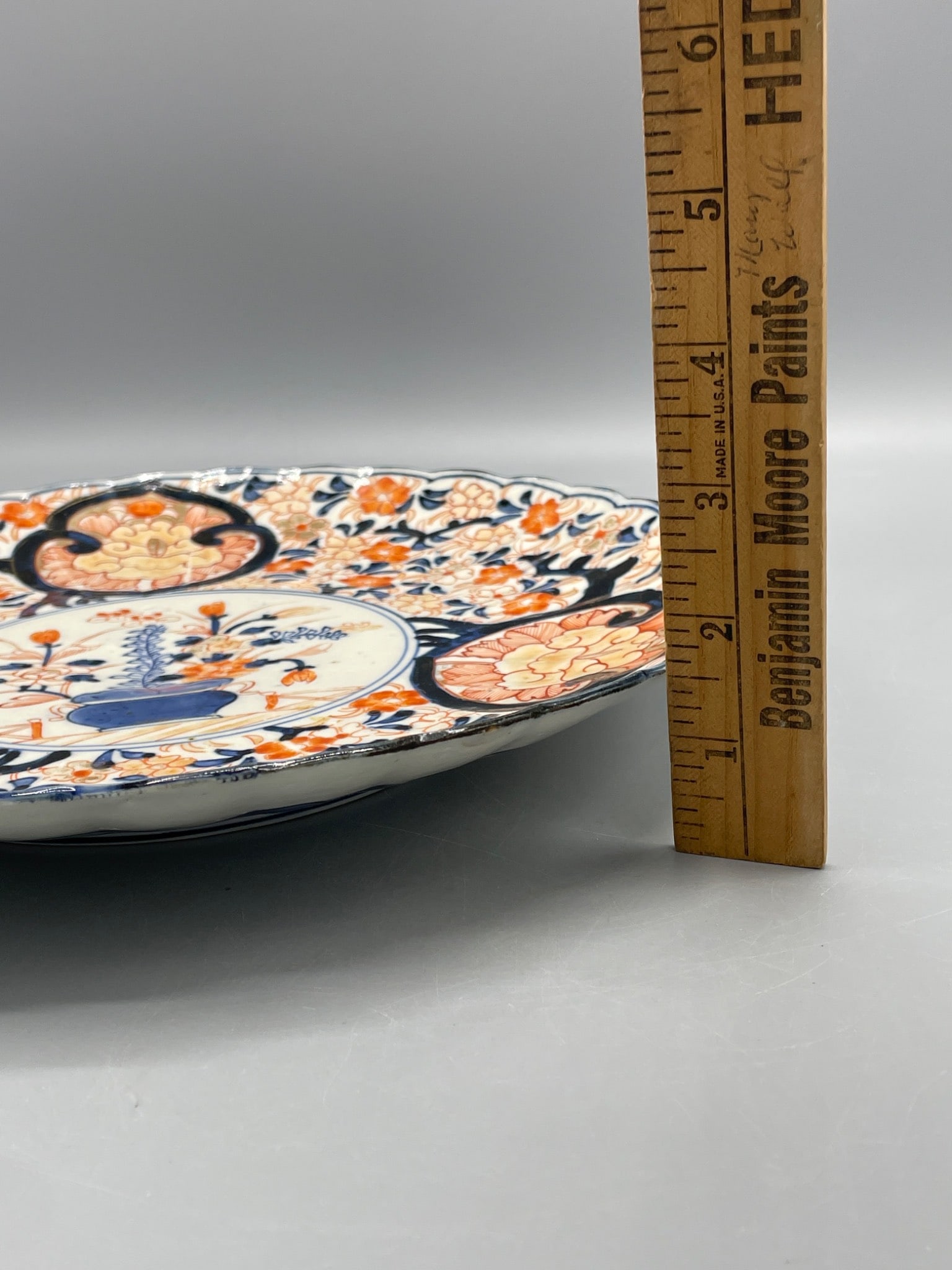 Porcelain Decorative Plate with Floral and Vase Motif - 5