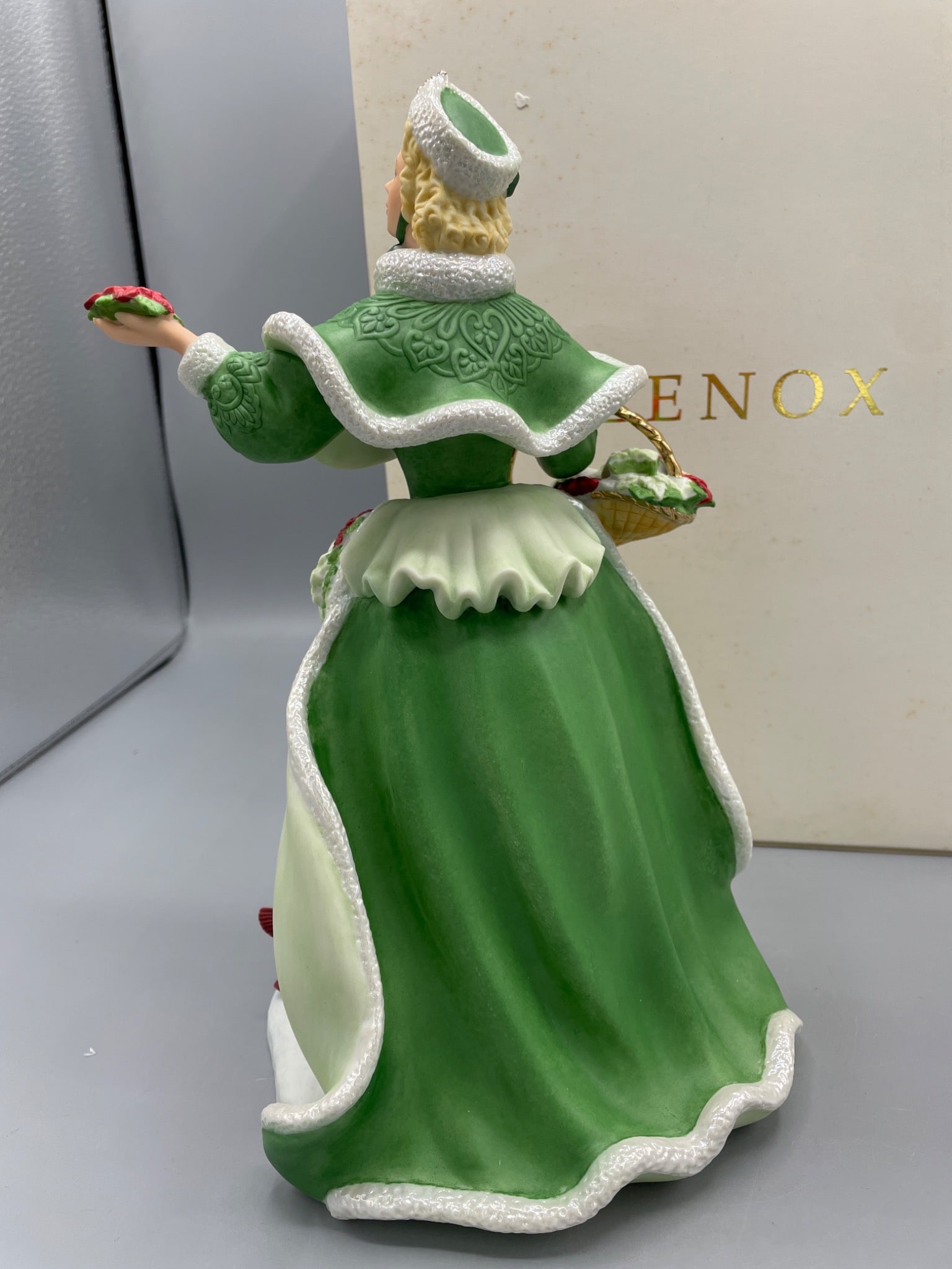 Lenox Katherine 1999 Christmas Princess Limited Edition Figurine - 3