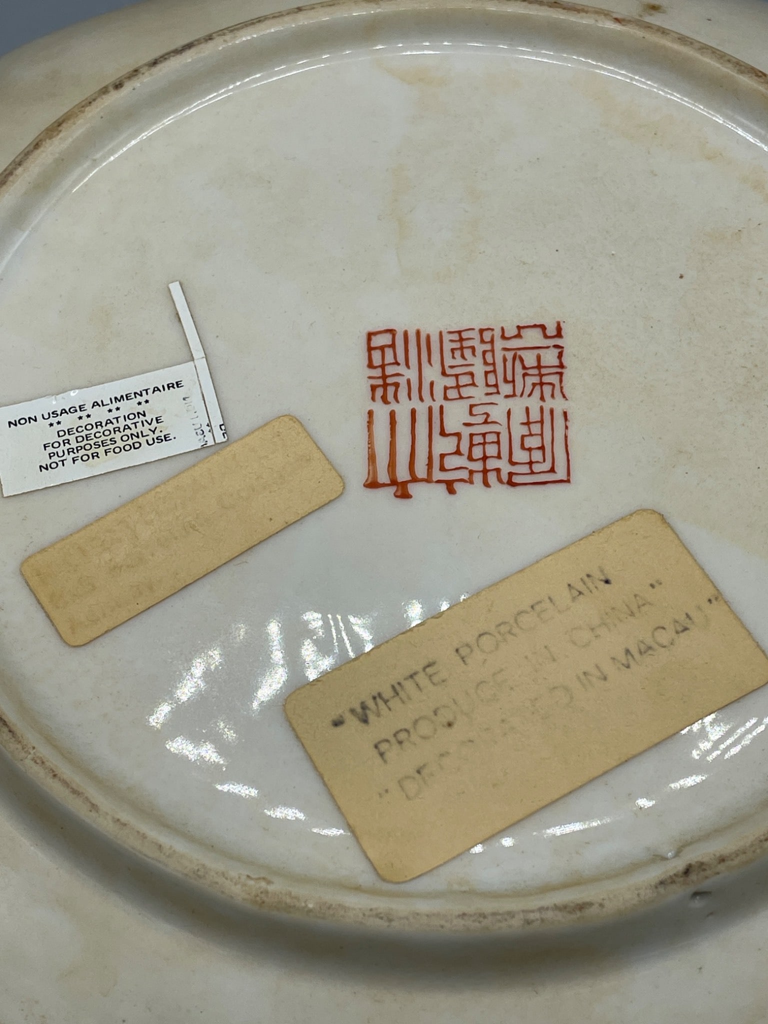 Porcelain Plate with Hand-Painted Designs, Macau Production - 4