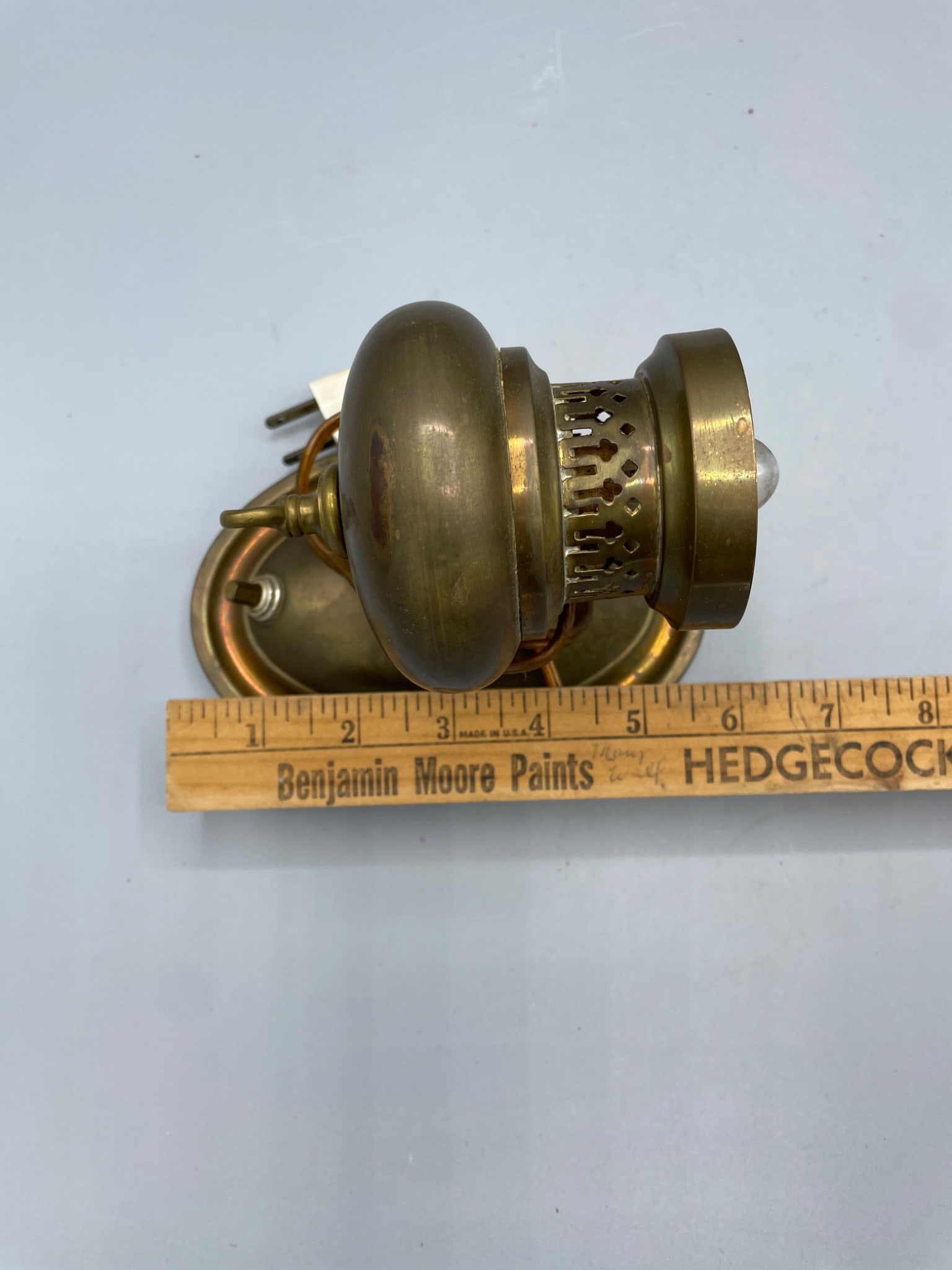Brass Wall-Mounted Light Fixture With Electrical Wiring - 5