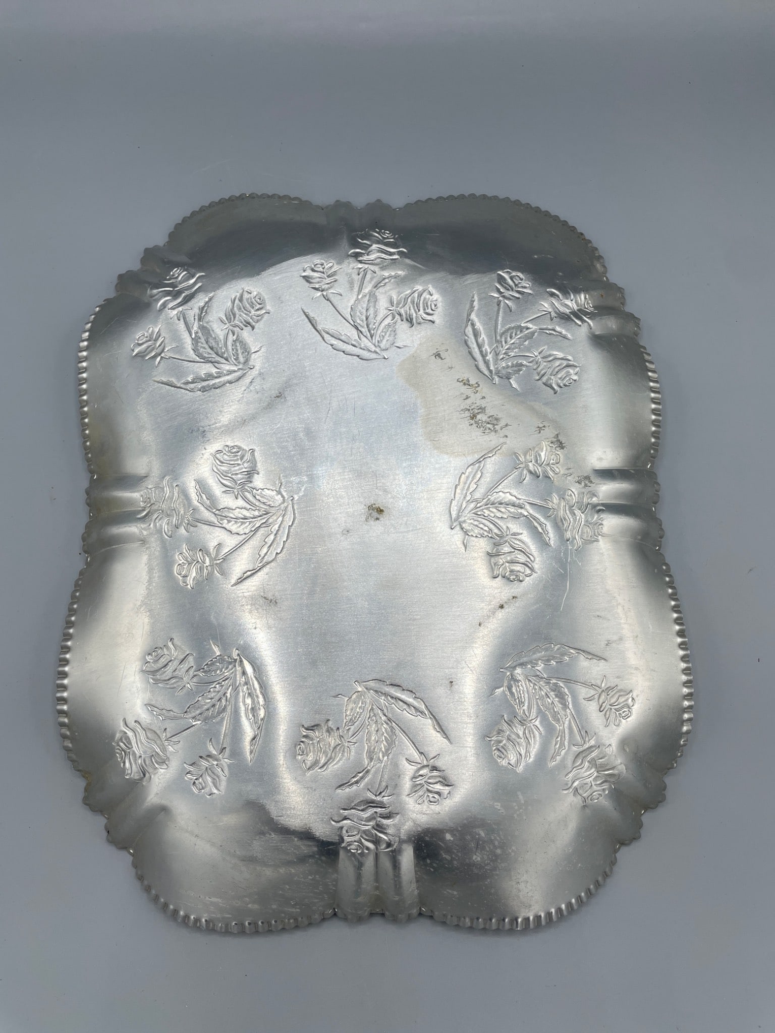 Metal Rectangular Embossed Tray With Floral Motif - 3