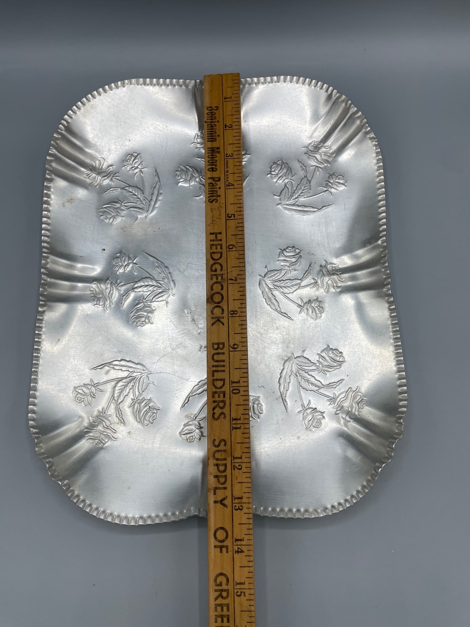 Metal Rectangular Embossed Tray With Floral Motif - 4