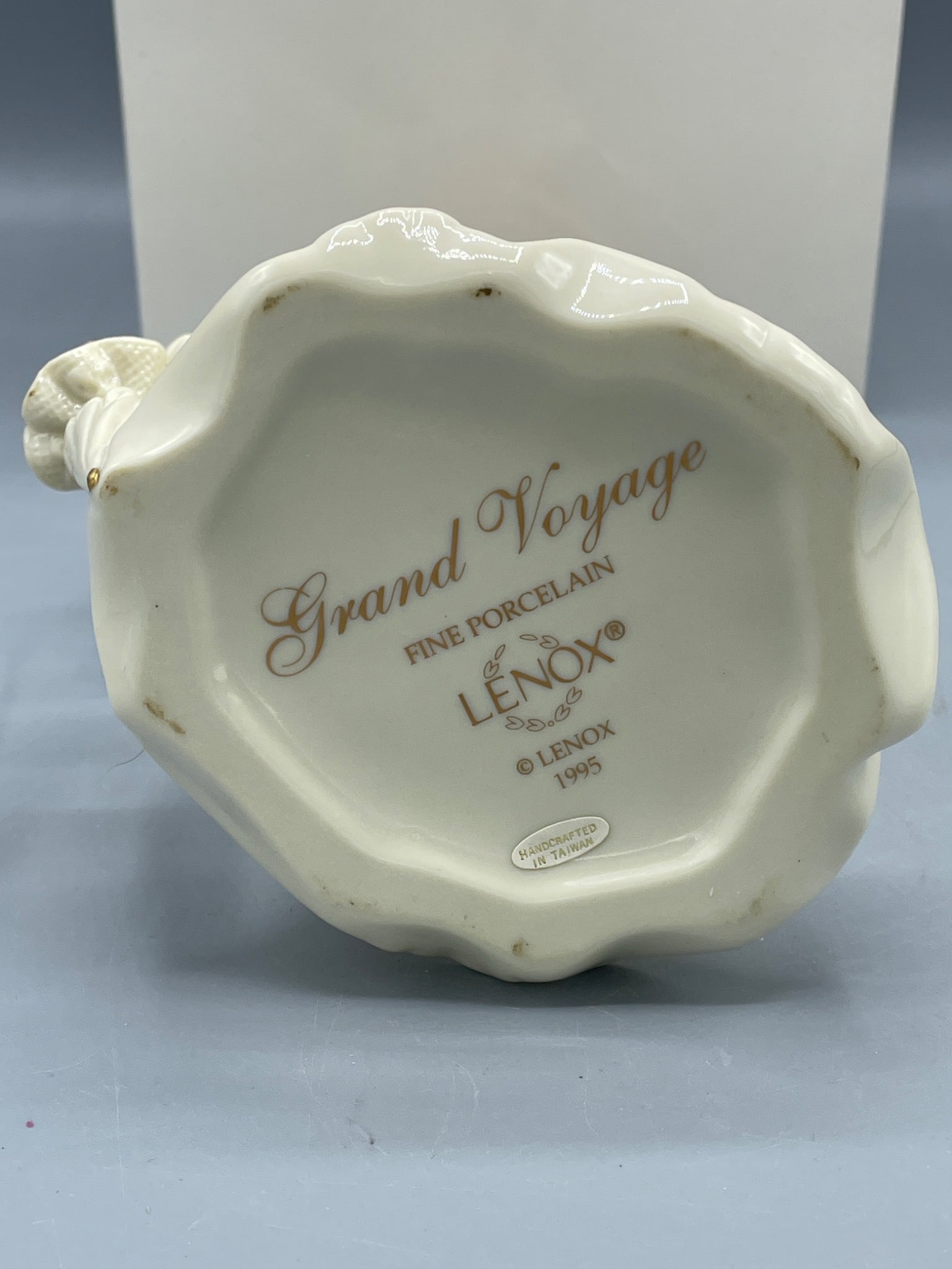 Lenox Grand Voyage Fine Porcelain Figurine, 1993 - 6