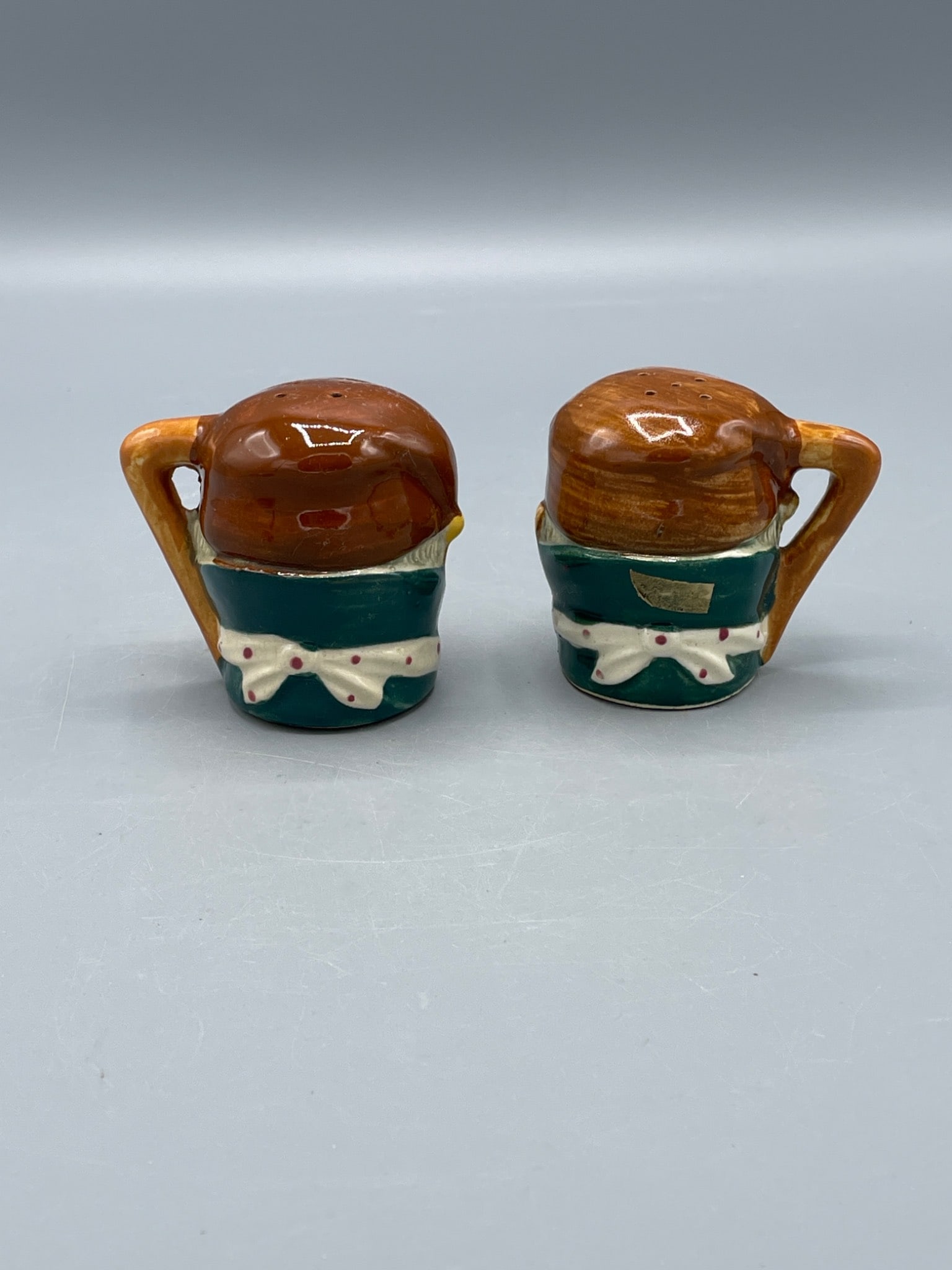 Ceramic Salt and Pepper Shakers in Old Sailor Design, Made in Japan - 2