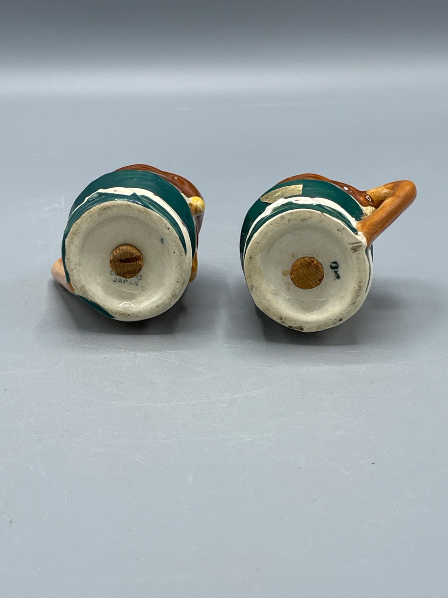 Ceramic Salt and Pepper Shakers in Old Sailor Design, Made in Japan - 4