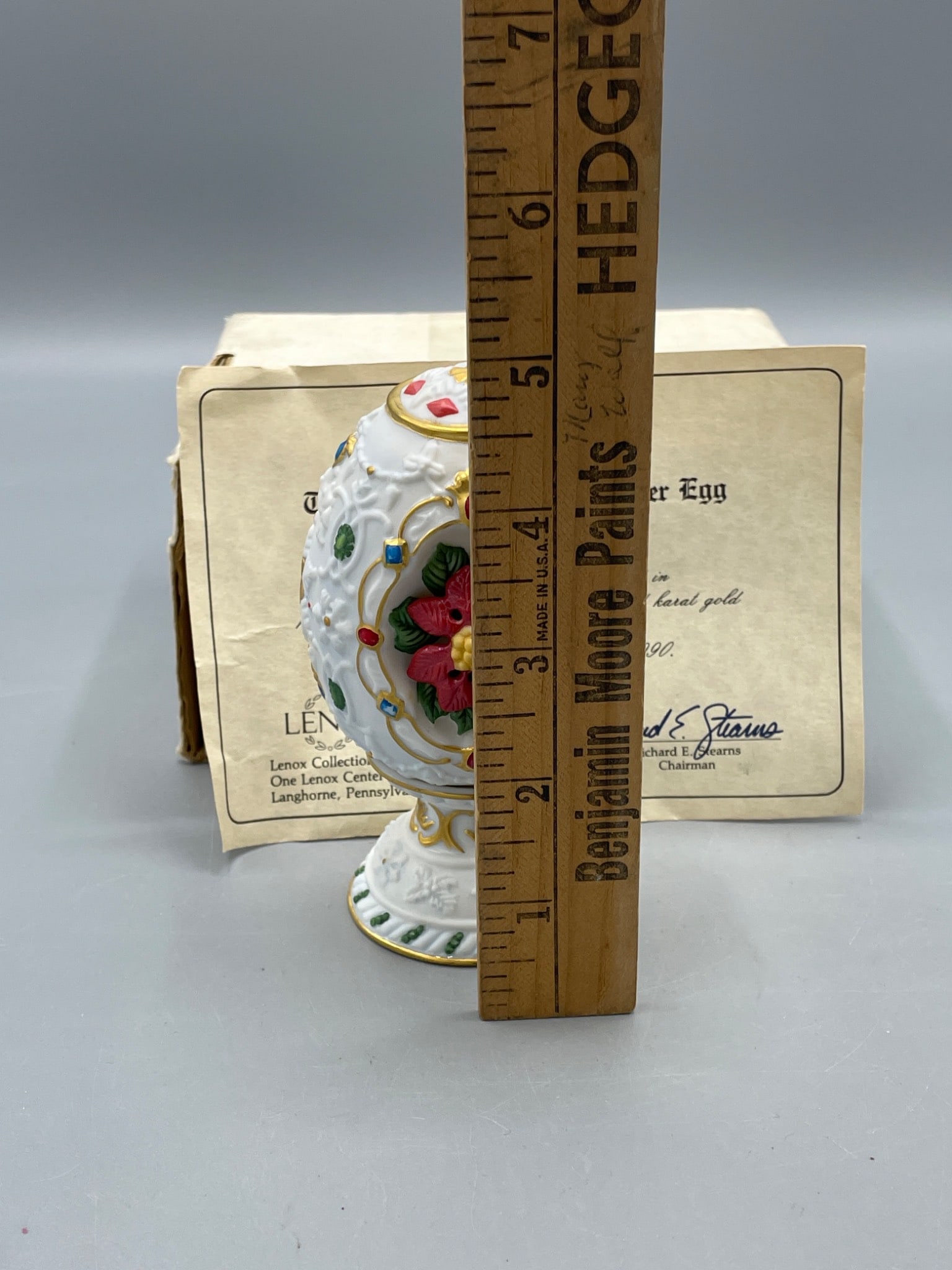 1990 Lenox China Easter Egg 'Gathering Memories' Handcrafted with 24K Gold - 8