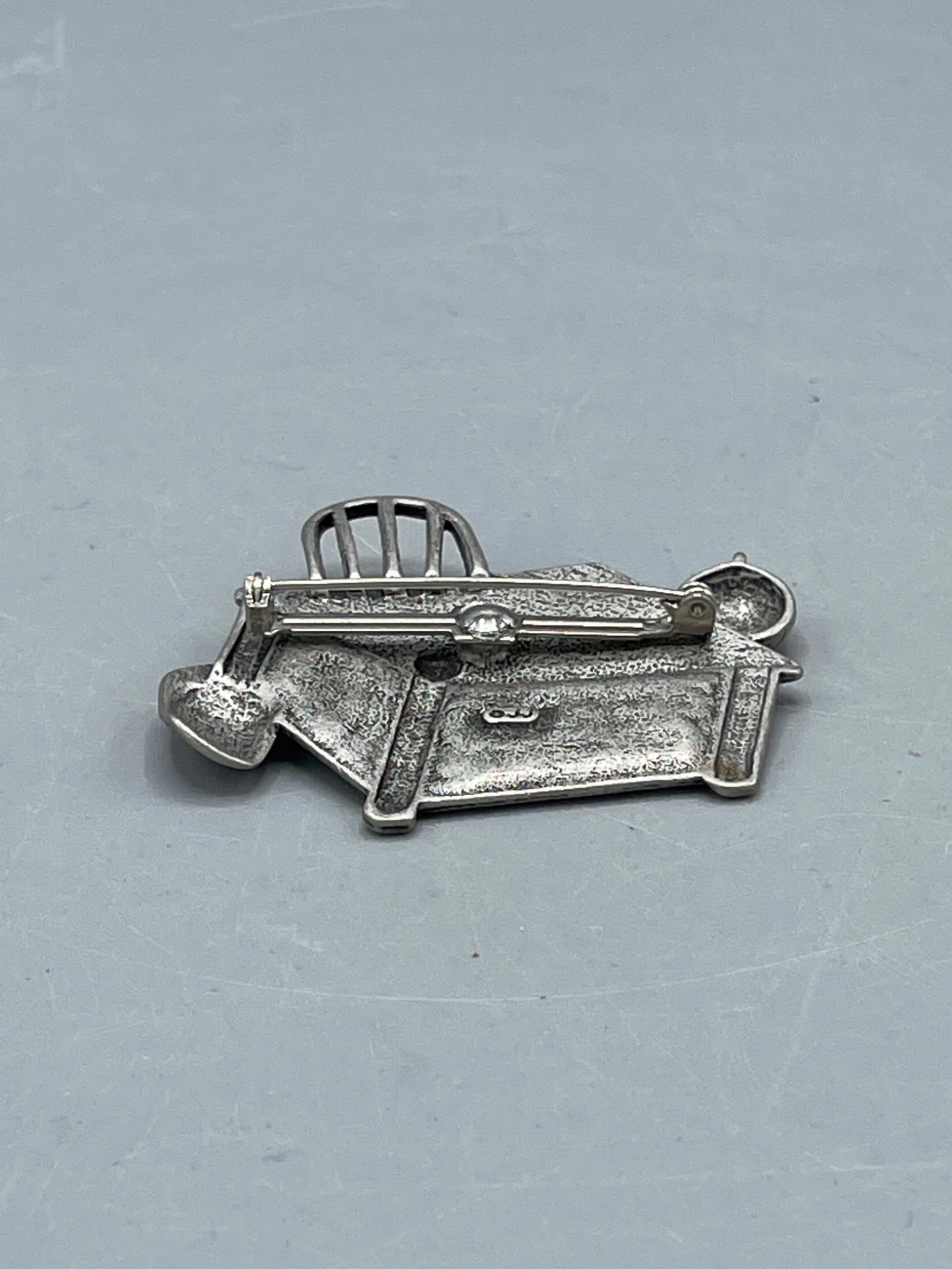 Silver Desk-Shaped Pin or Brooch Featuring Office Desk Details - 2