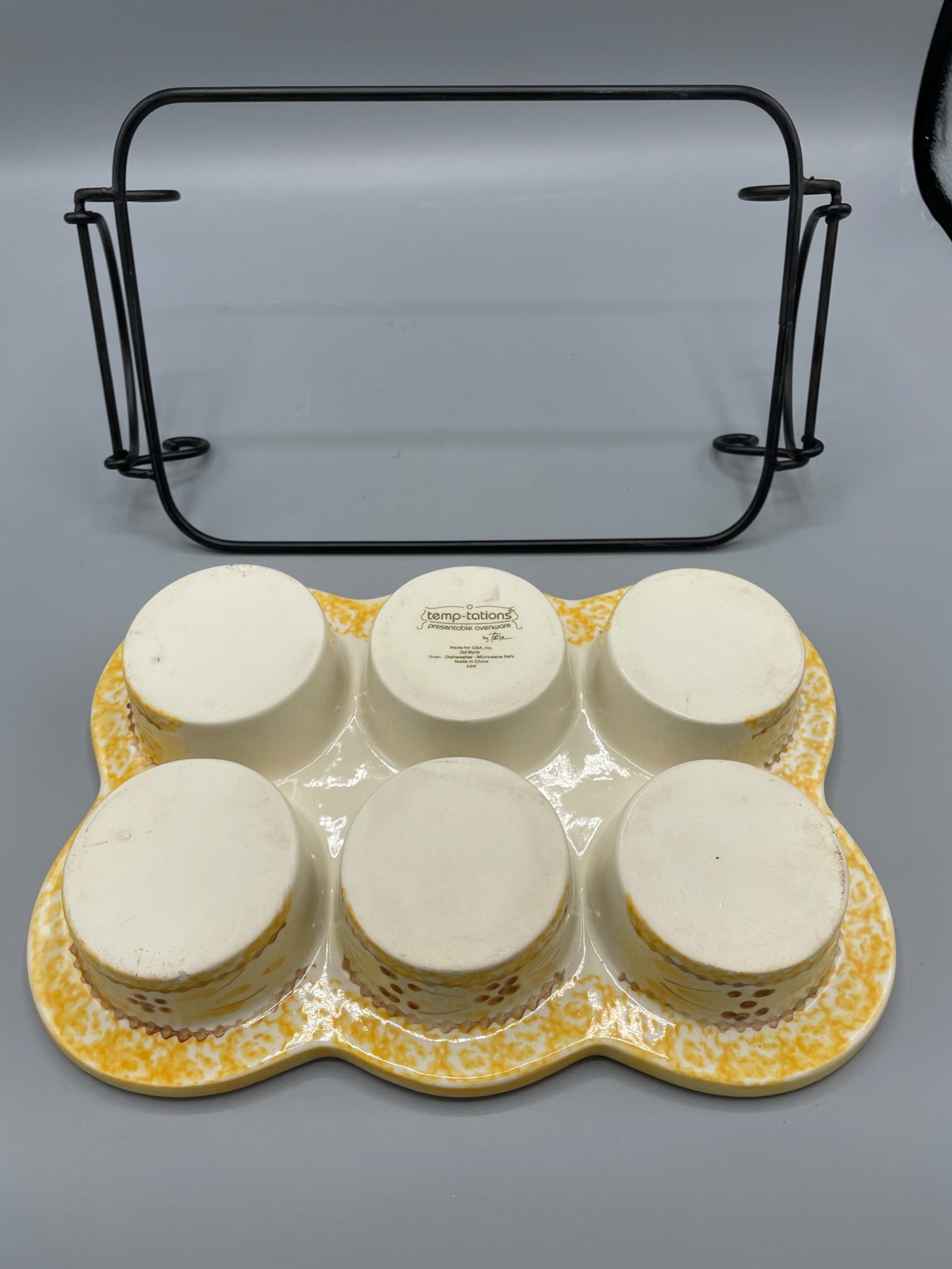 Temp-tations by Tara Old World 6-Cup Presentable Ovenware with Metal Rack - 4