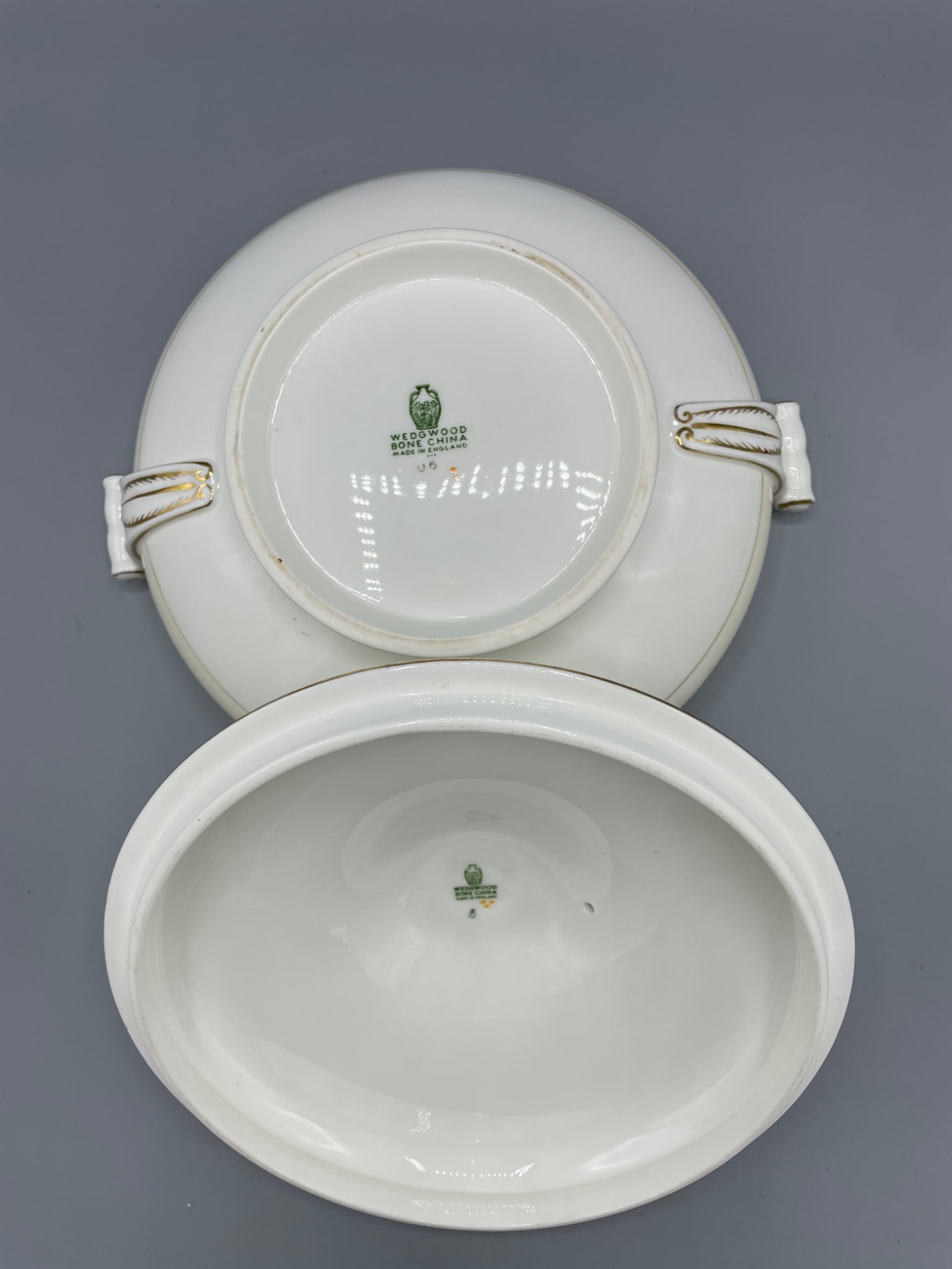 Wedgwood Bone China Covered Dish with Decorative Motif, Made in England - 4