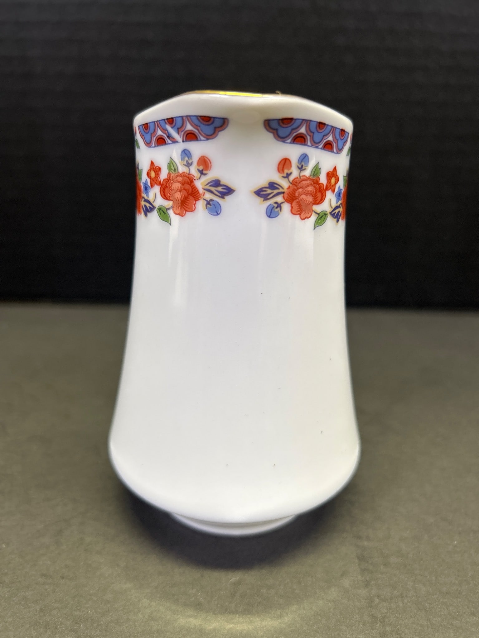 Crown Ming Fine China Creamer from The Regent Collection - 2
