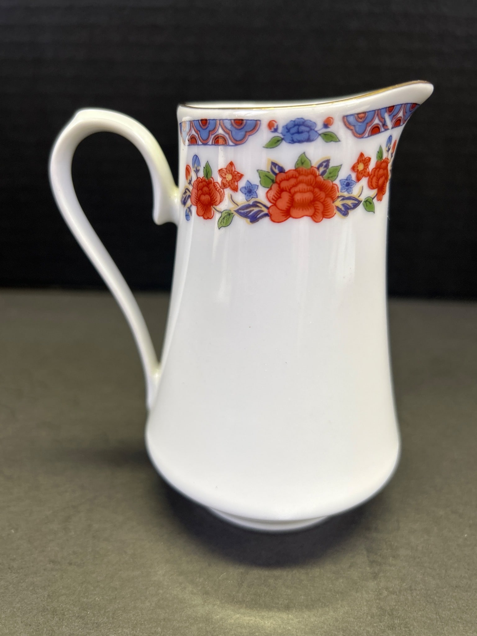 Crown Ming Fine China Creamer from The Regent Collection - 3