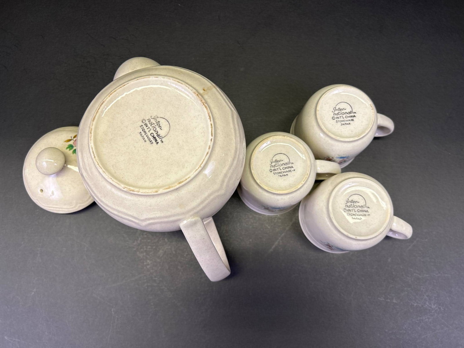 Hallmark Cottage Collection Tea Set with Teapot and 3 Cups - 3