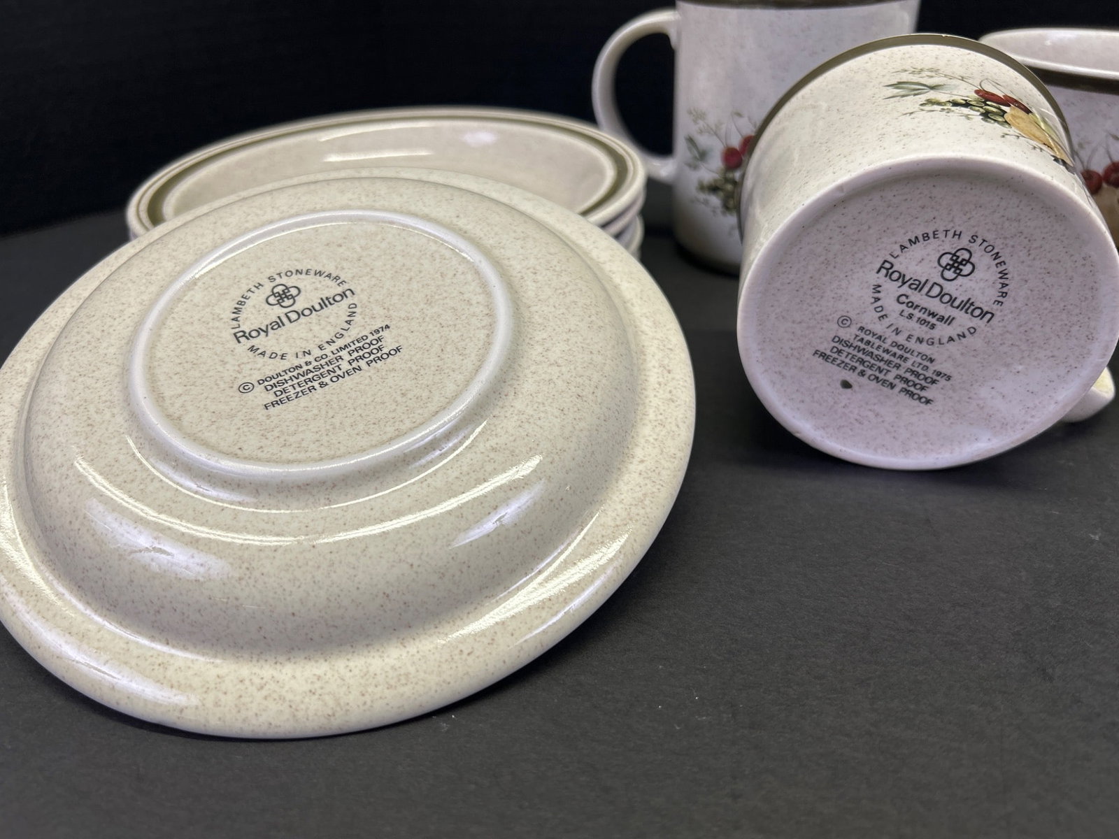 Six Saucers and Nine Cups - Royal Doulton Talmath Stoneware - 2