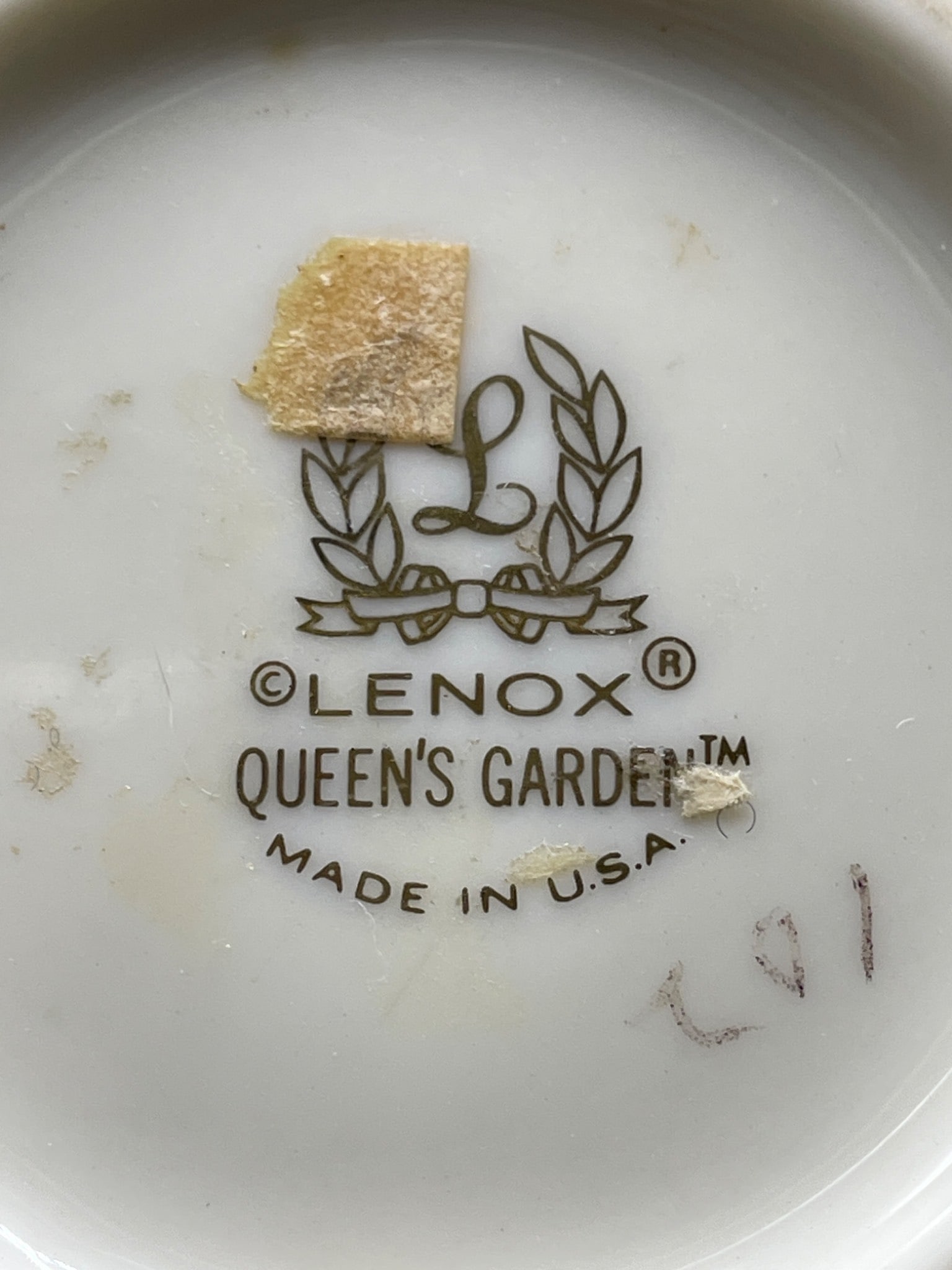Lenox Queens Garden Vase, Made in USA, Gold Accents, 9 Inches - 5