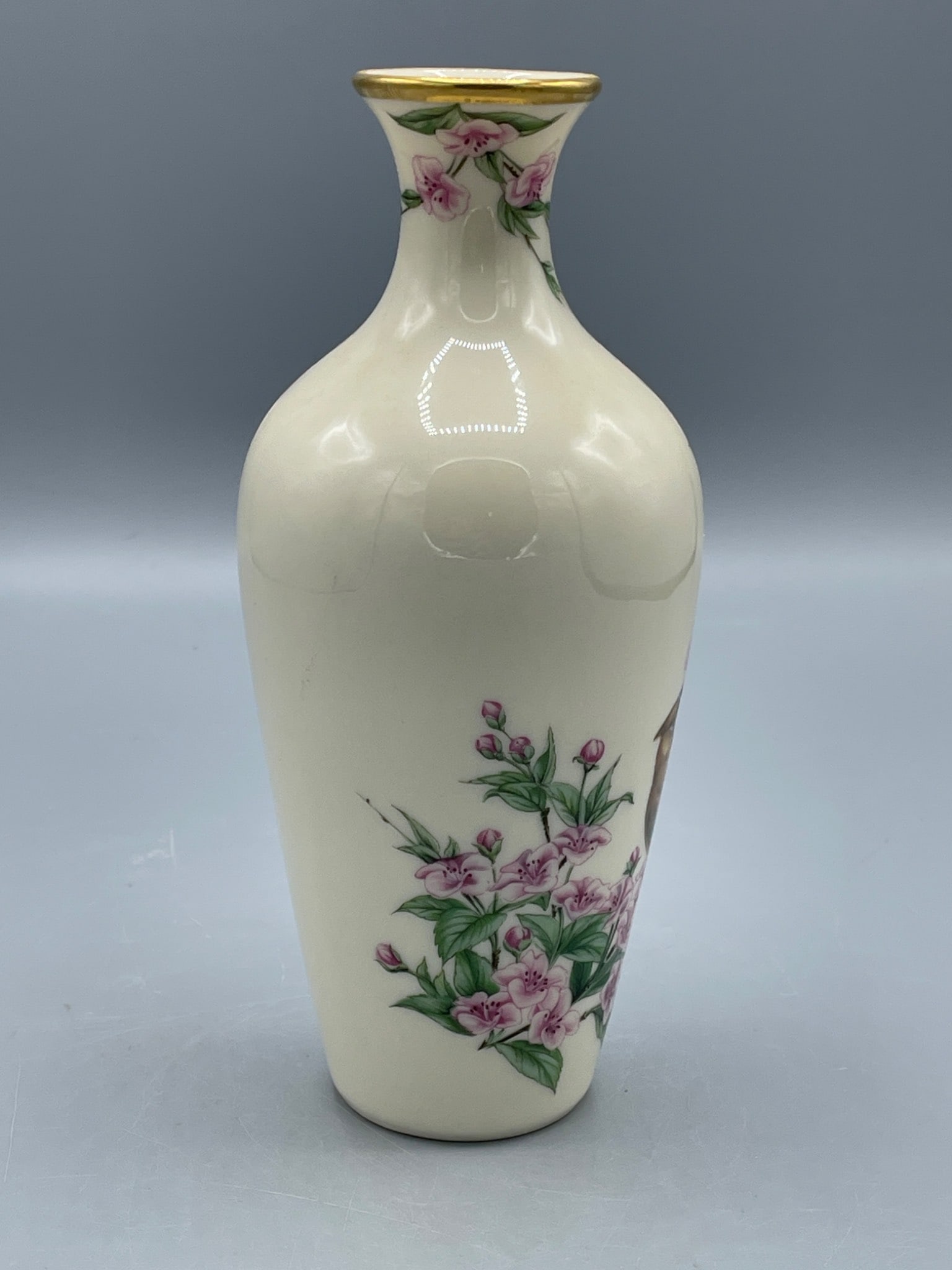 Lenox Gift Of Love Vase Made of Fine Ivory China With Bird And Floral Design - 2