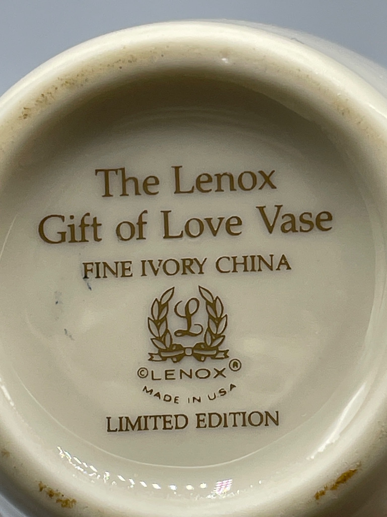 Lenox Gift Of Love Vase Made of Fine Ivory China With Bird And Floral Design - 5