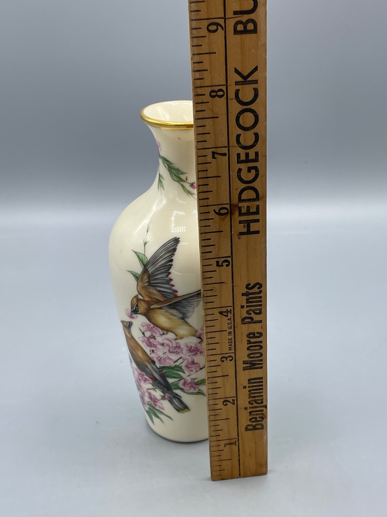 Lenox Gift Of Love Vase Made of Fine Ivory China With Bird And Floral Design - 6