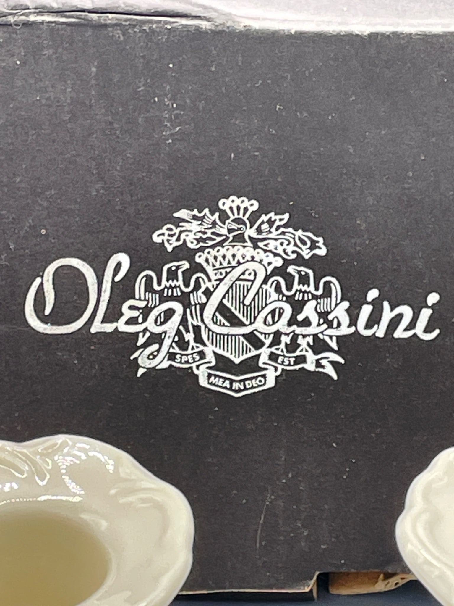 Oleg Cassini Pair of Ceramic Candle Holders with Original Box - 2