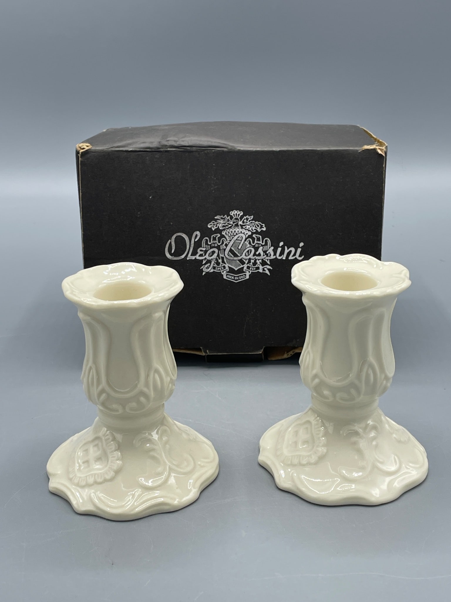 Oleg Cassini Pair of Ceramic Candle Holders with Original Box - 3