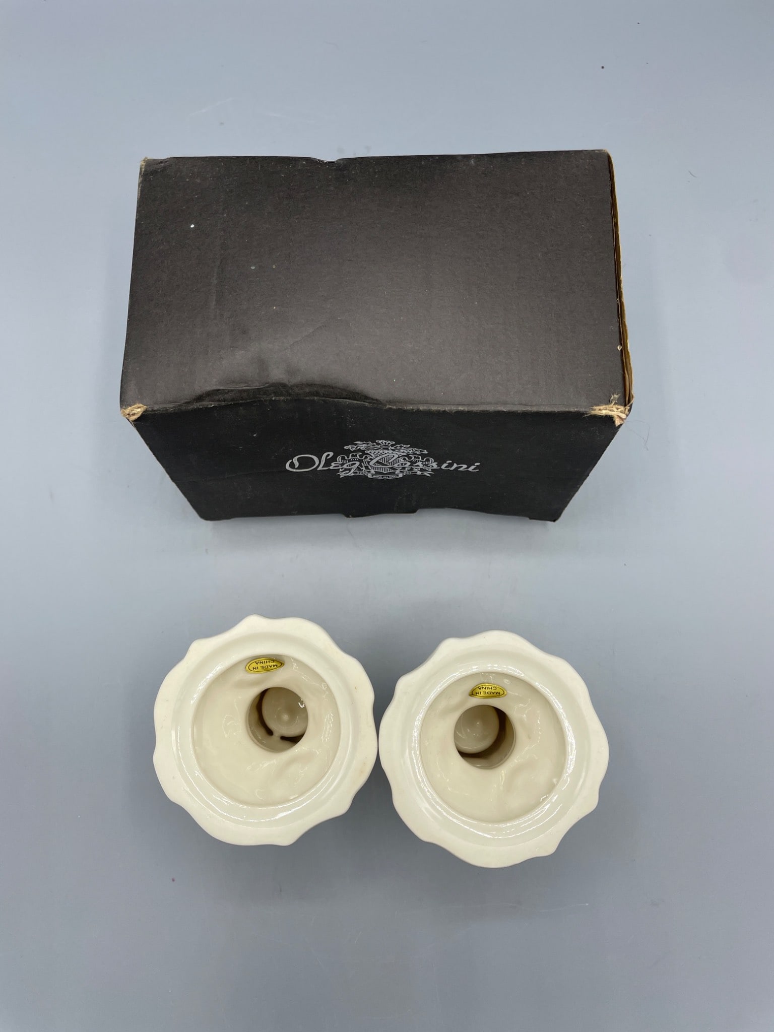 Oleg Cassini Pair of Ceramic Candle Holders with Original Box - 5