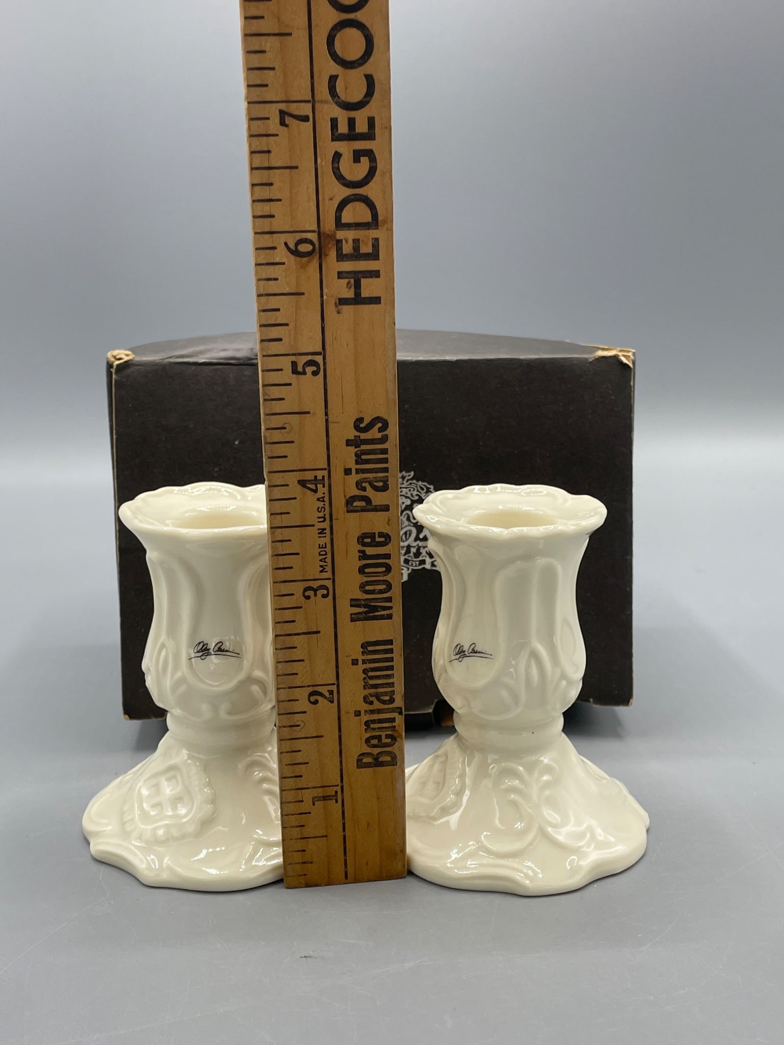 Oleg Cassini Pair of Ceramic Candle Holders with Original Box - 8
