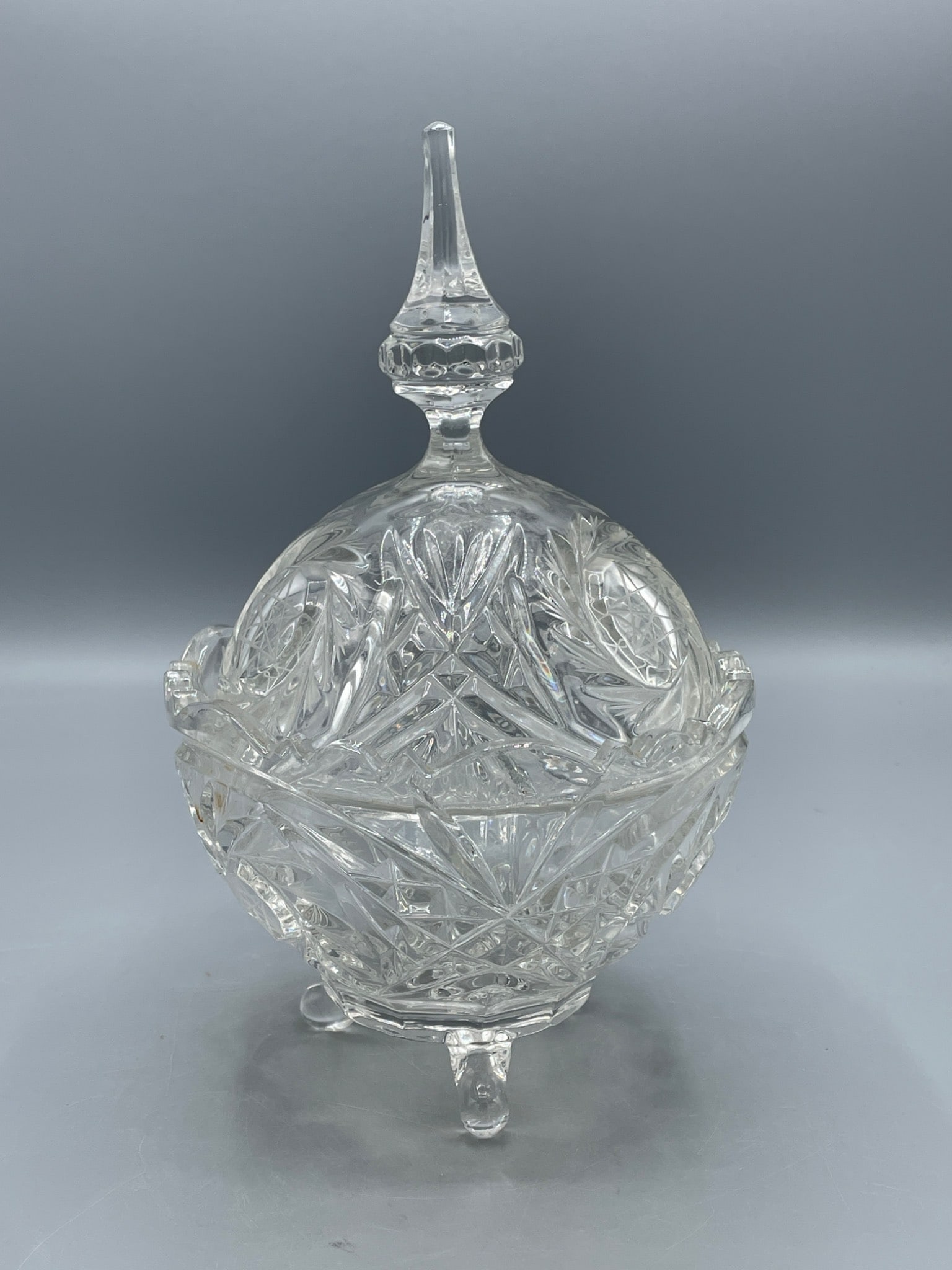 Clear Cut Glass Pedestal Candy Dish With Lid And Star Etching - 2