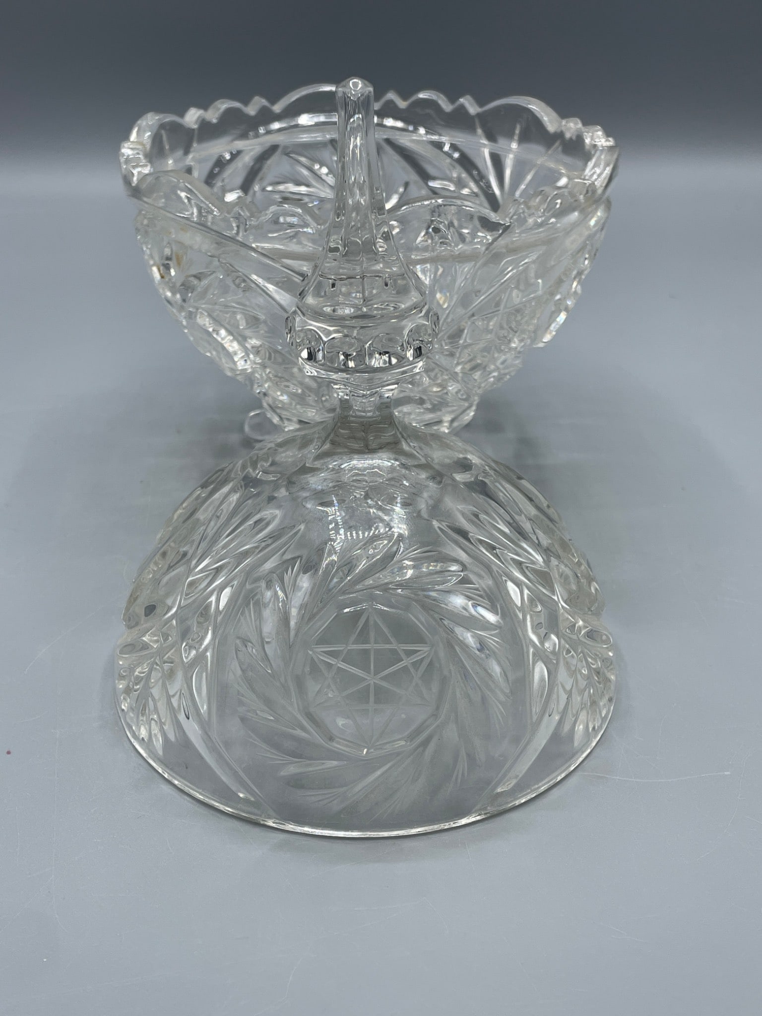 Clear Cut Glass Pedestal Candy Dish With Lid And Star Etching - 4