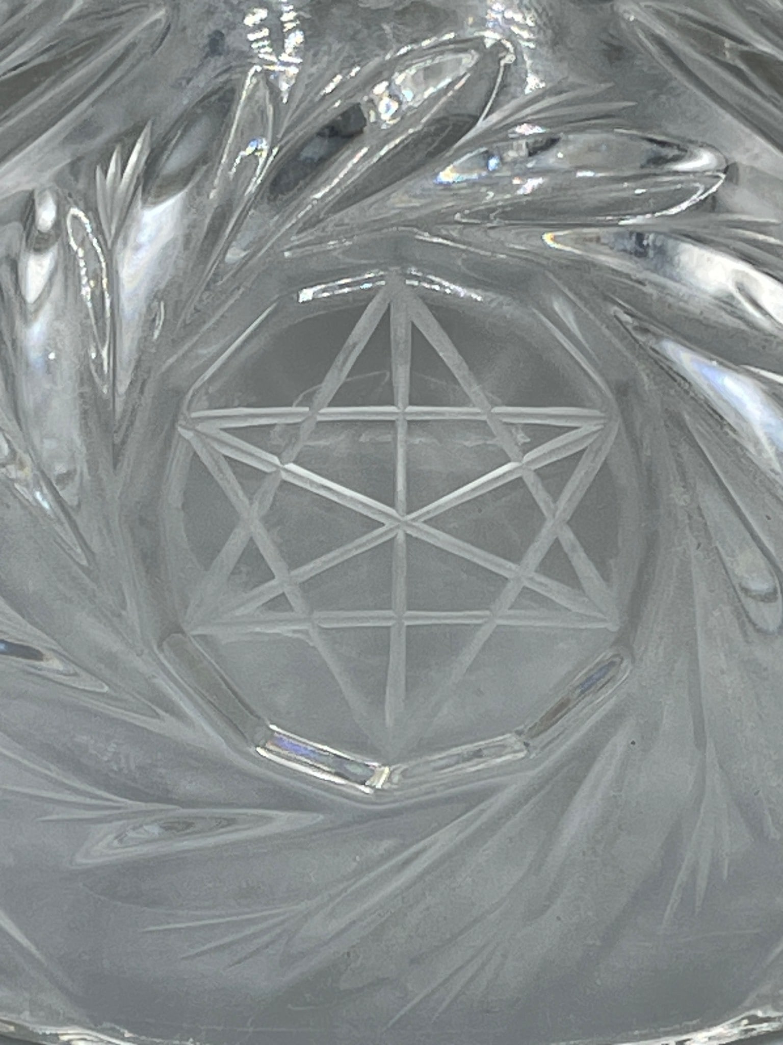 Clear Cut Glass Pedestal Candy Dish With Lid And Star Etching - 5