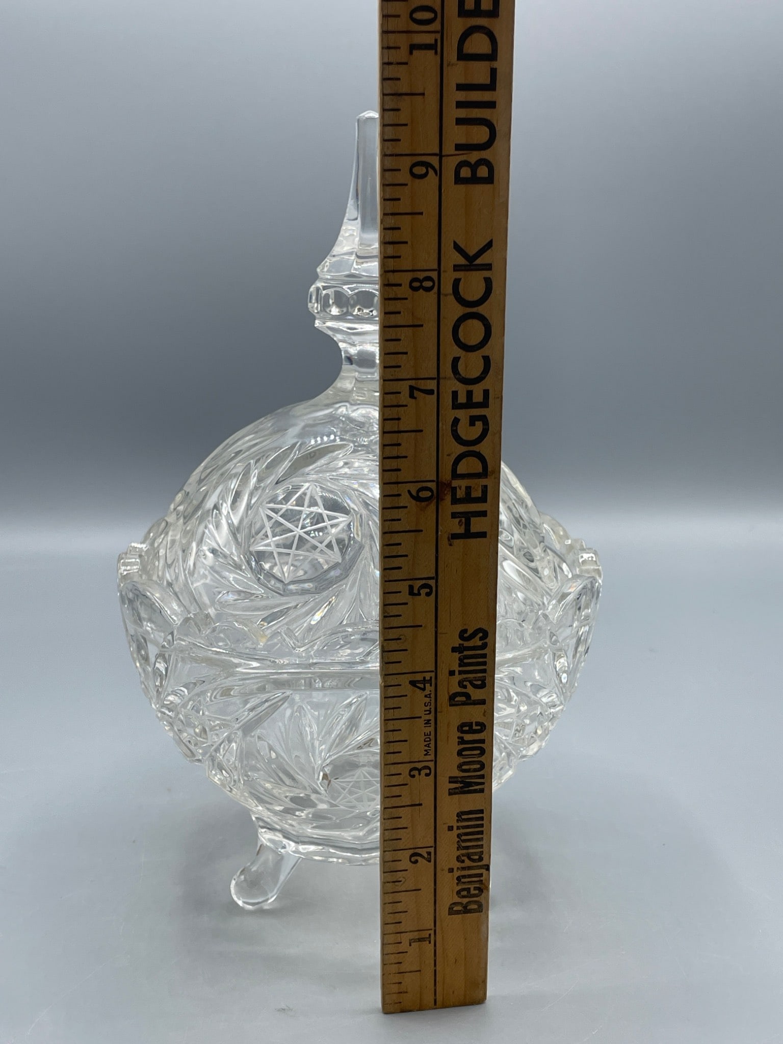 Clear Cut Glass Pedestal Candy Dish With Lid And Star Etching - 9