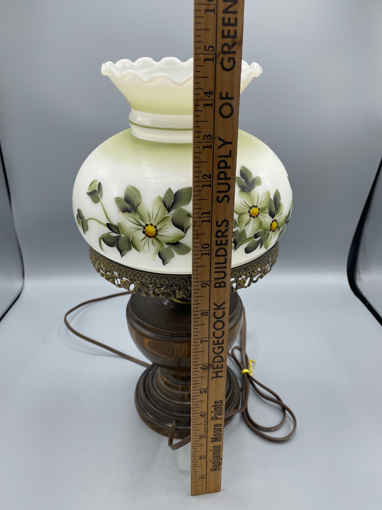 Electric Table Lamp with Painted Floral Glass Shade and Wooden Base - 6