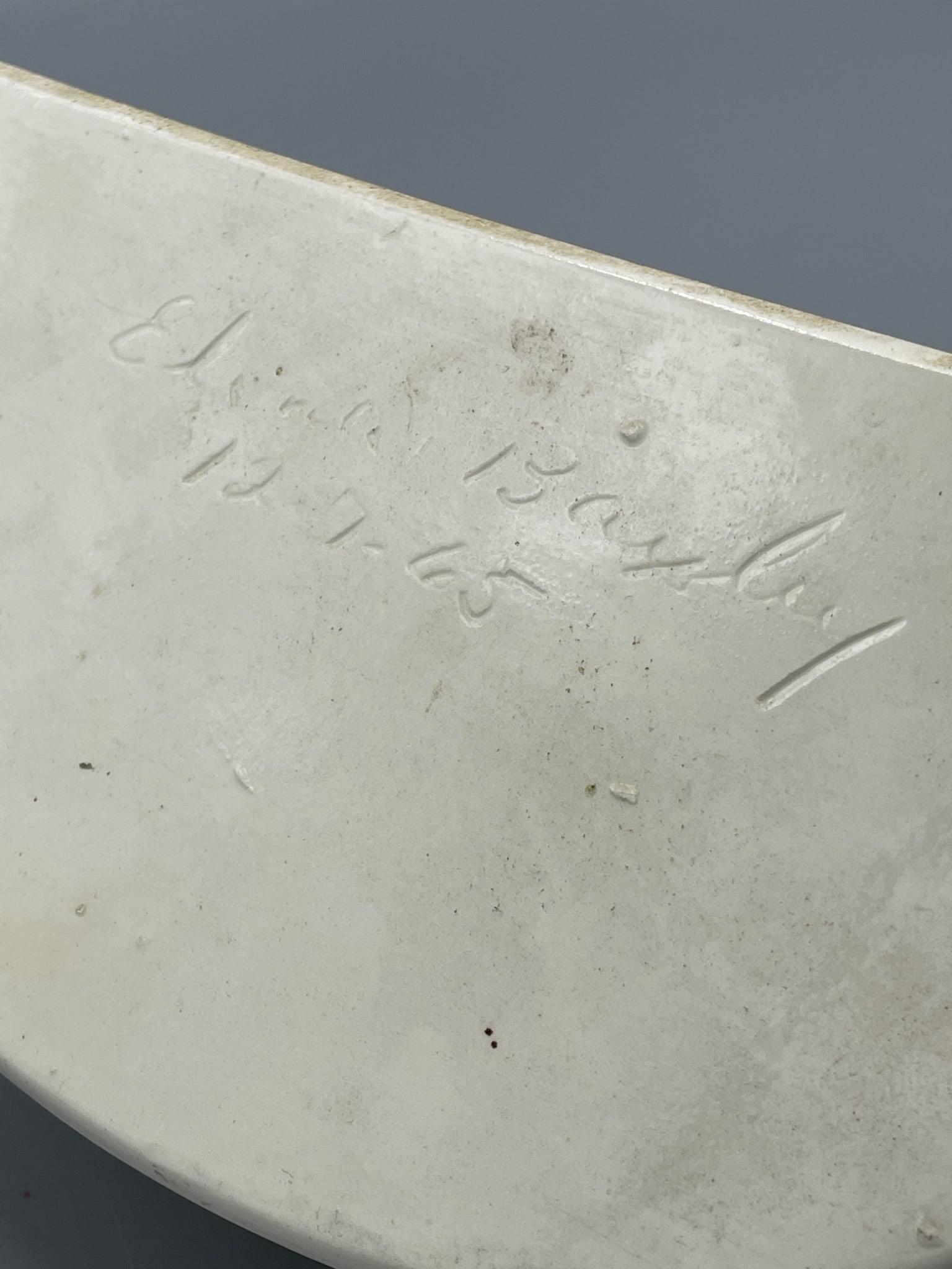 White And Gold Ceramic Wall Pocket Signed â€˜Eliza Baily 12-1-65â€™ - 5