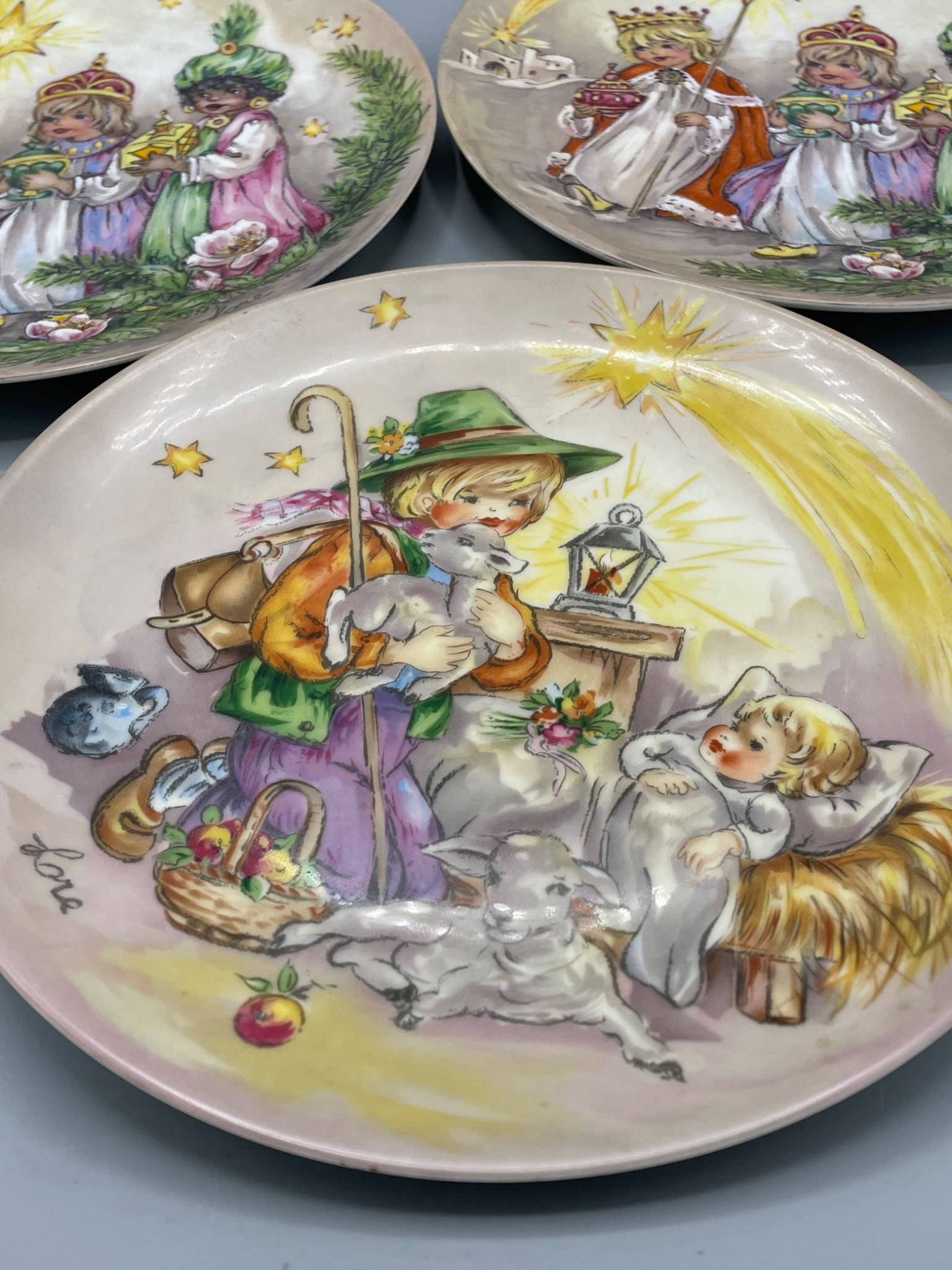 3 Goebel Christmas in Kinderland Collector Plates, 1983-1984 - 2