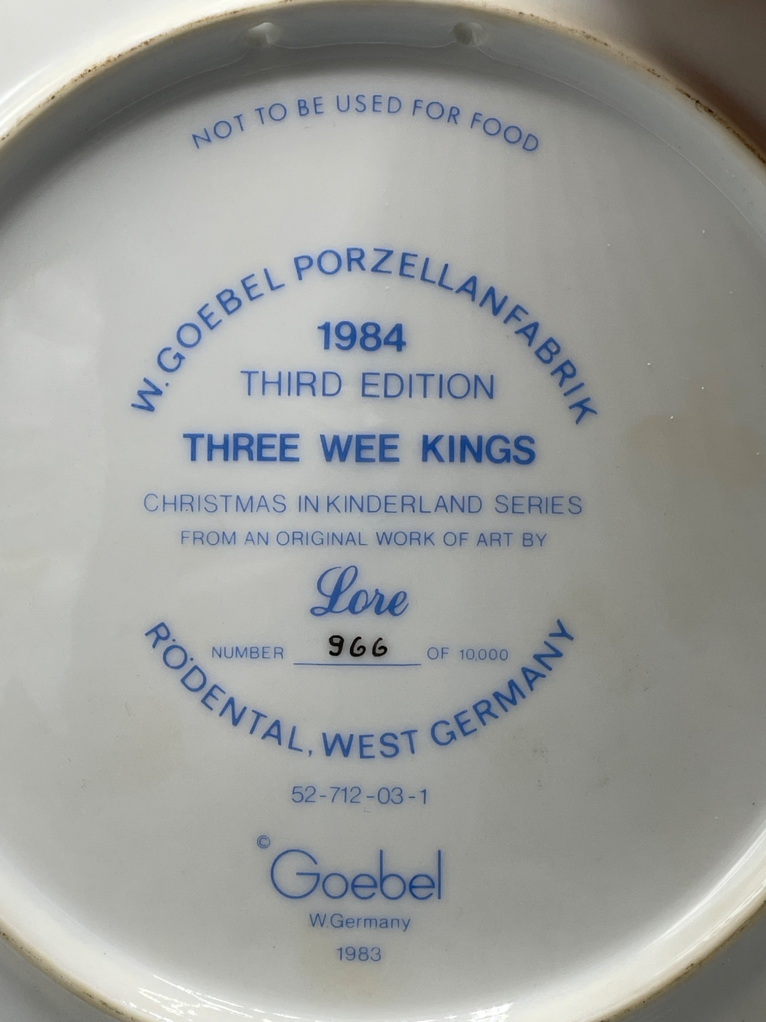 3 Goebel Christmas in Kinderland Collector Plates, 1983-1984 - 7