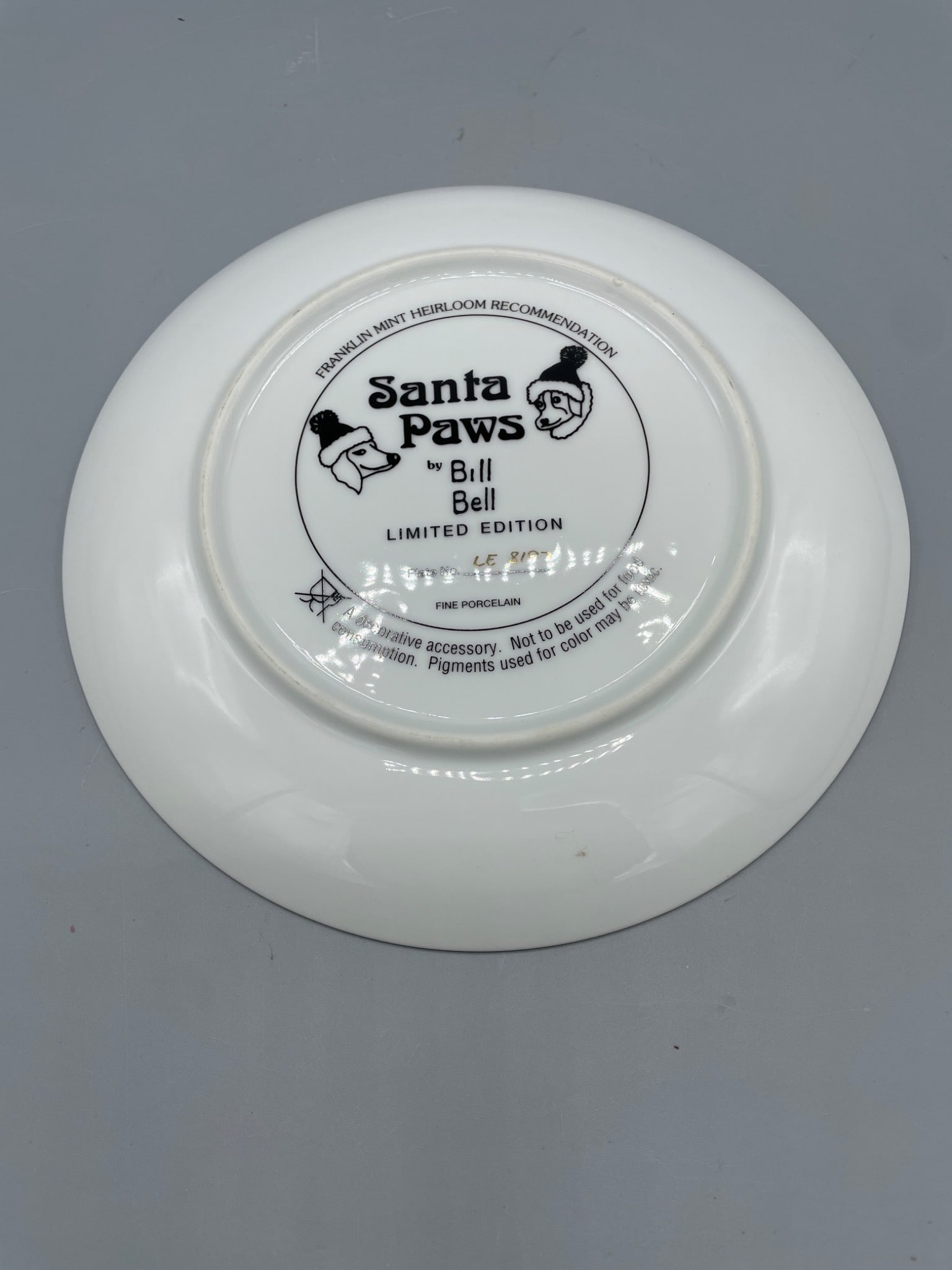 Santa Paws Limited Edition Plate by Bill Bell â€“ Franklin Mint Heirloom - 3