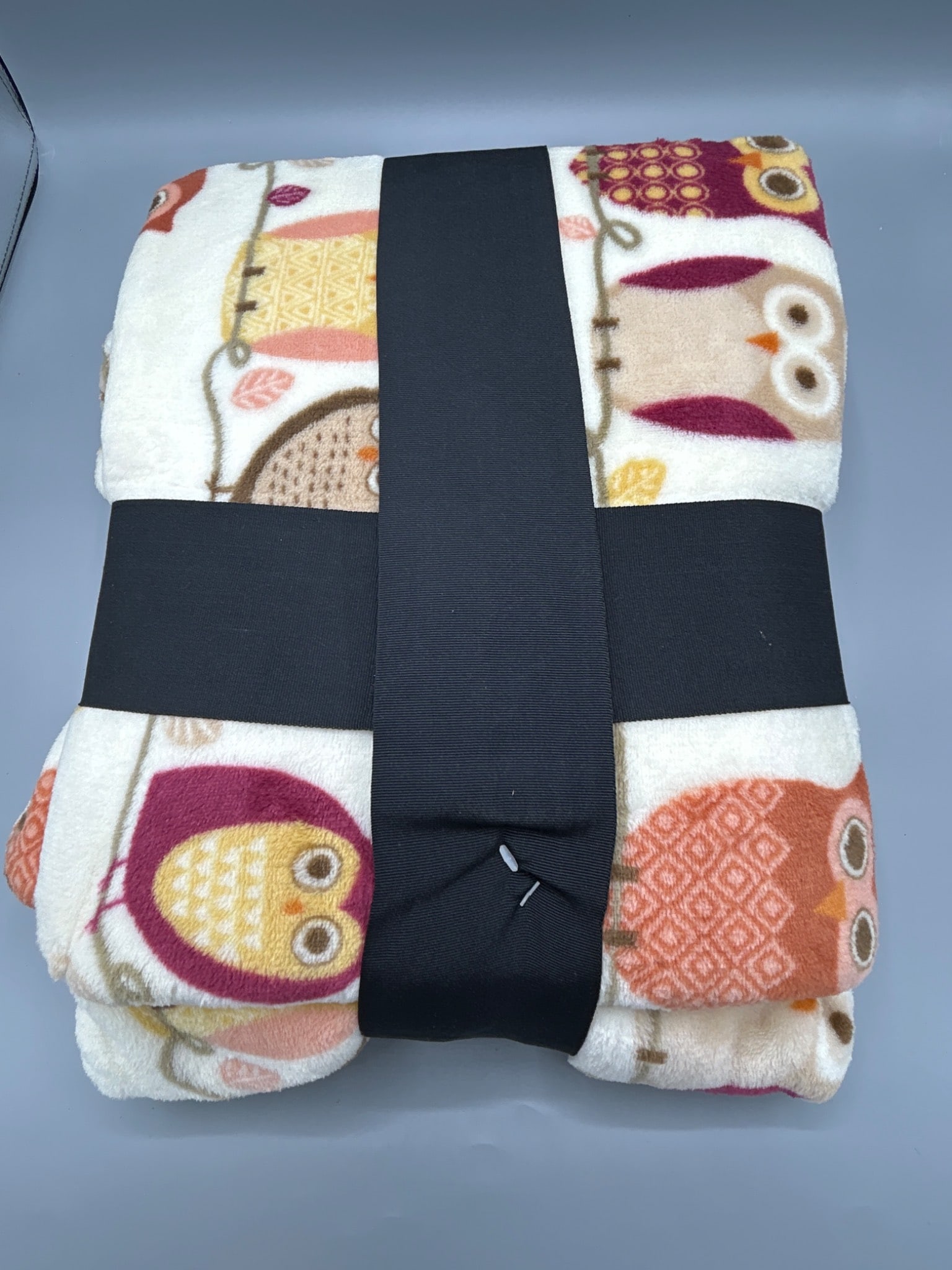 Luxe Habitat Decorative Throw, Owl Design, 60x70 in - 4