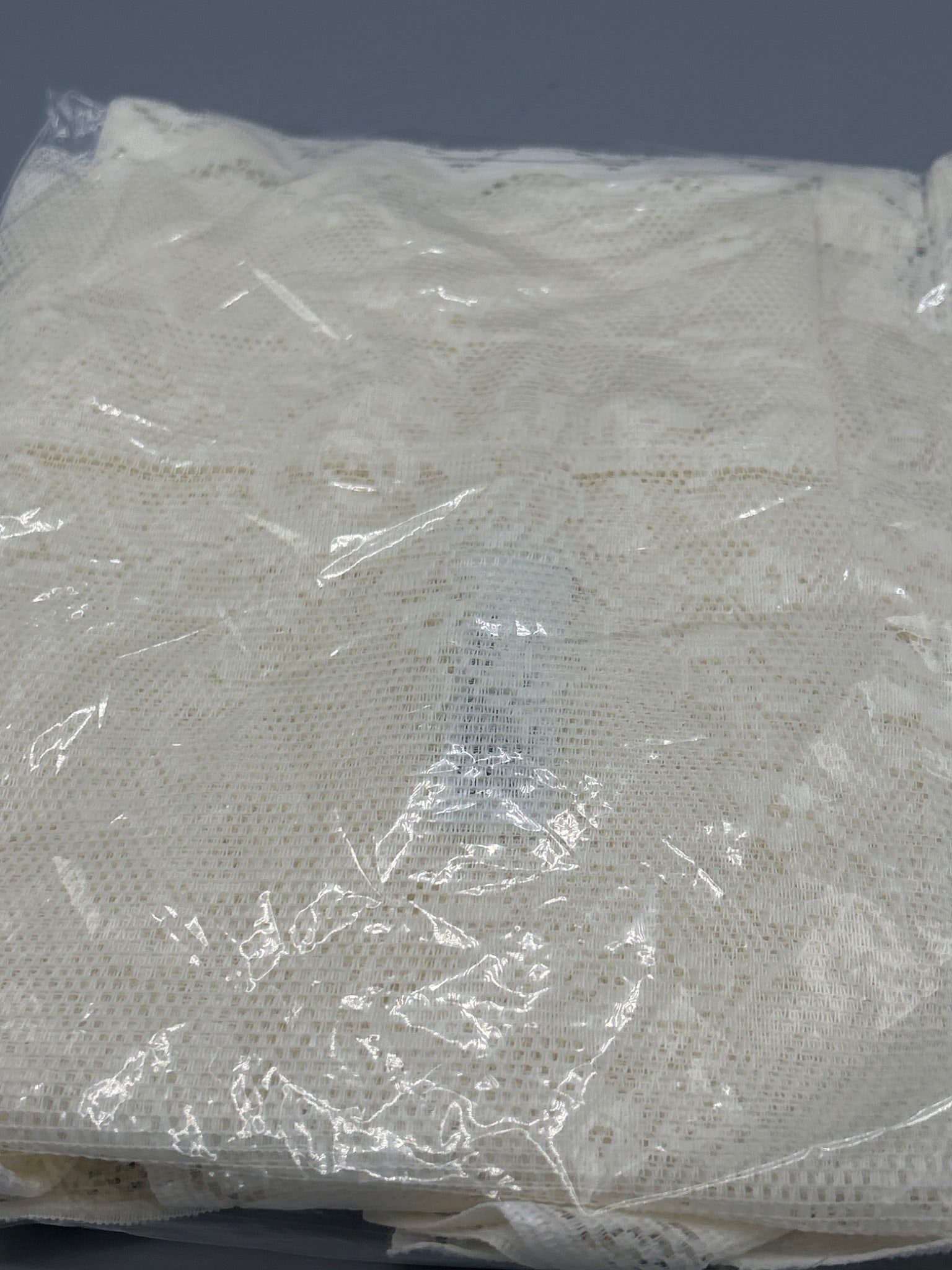 White Lace Fabric Pack in Transparent Packaging - 4