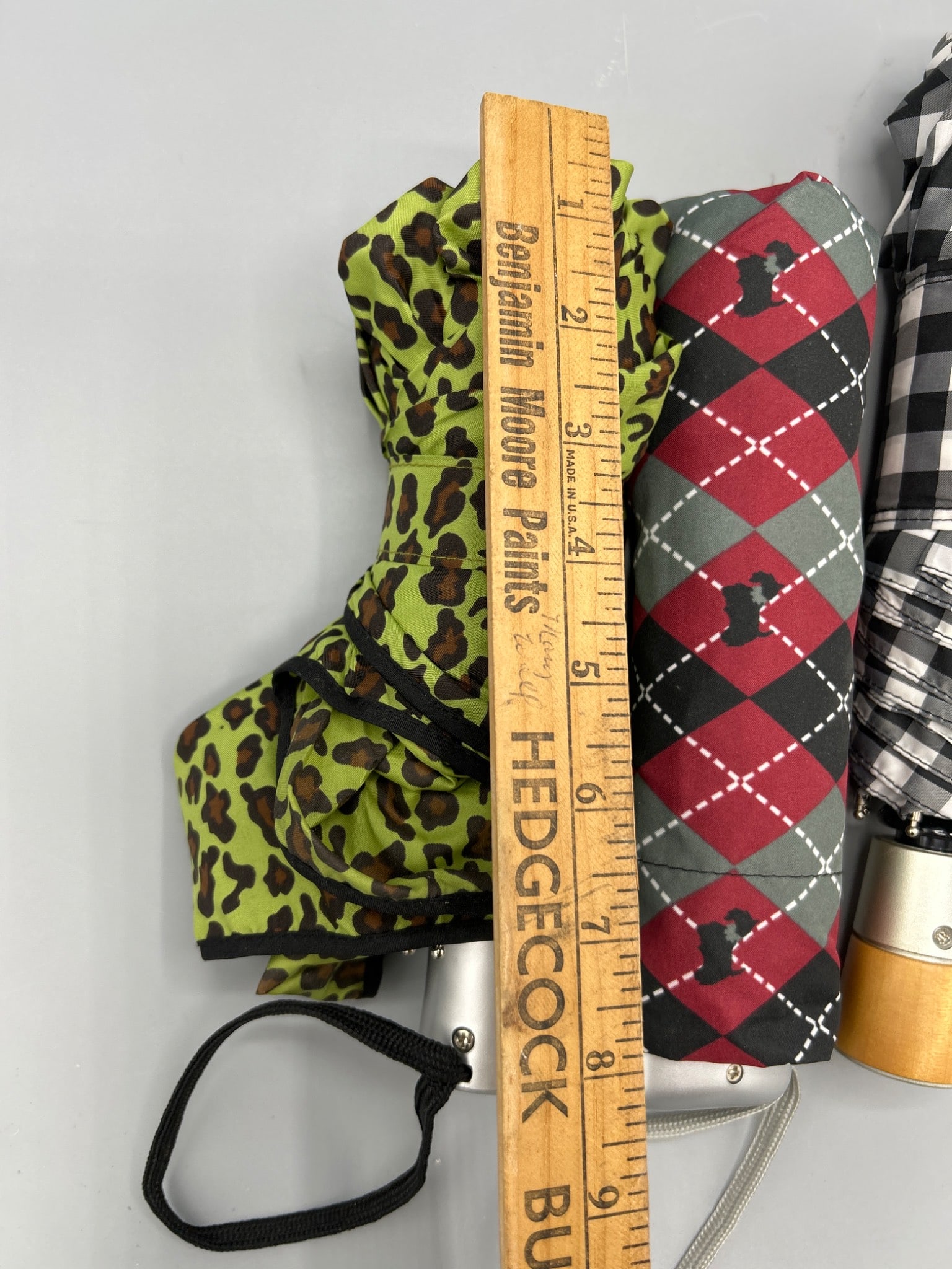 3 Folding Umbrellas by Talbots, Totes, and an Unbranded Manufacturer - 7