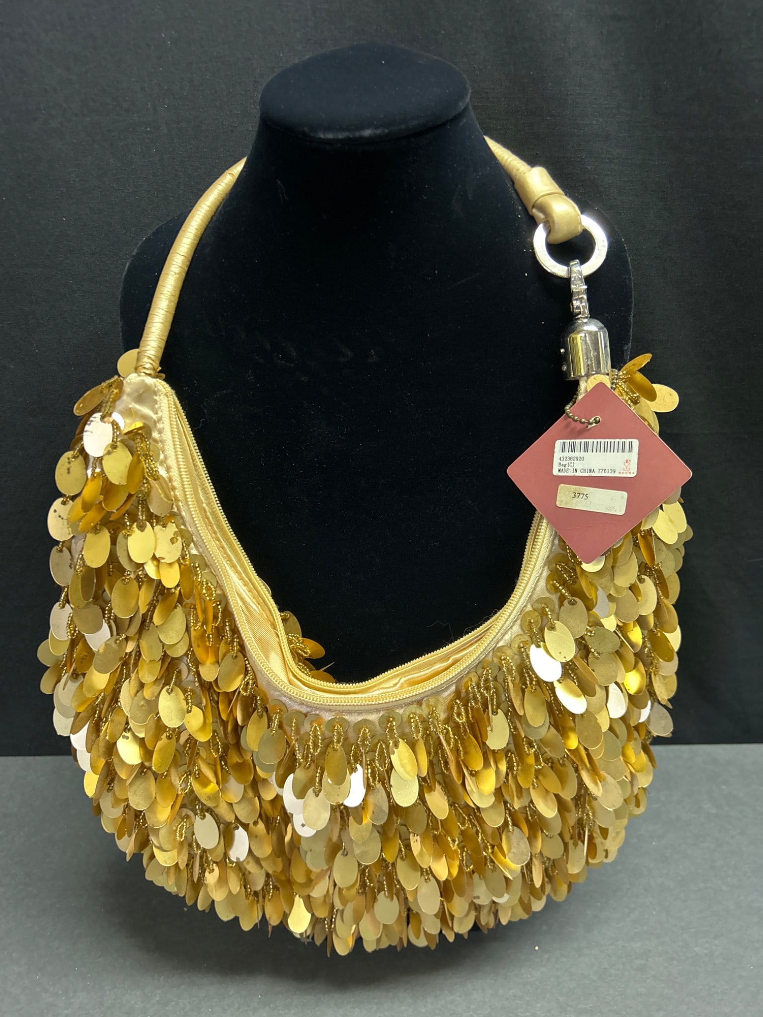 Ins Classical Style Handbag With Gold Sequins and Satin Lining - 3