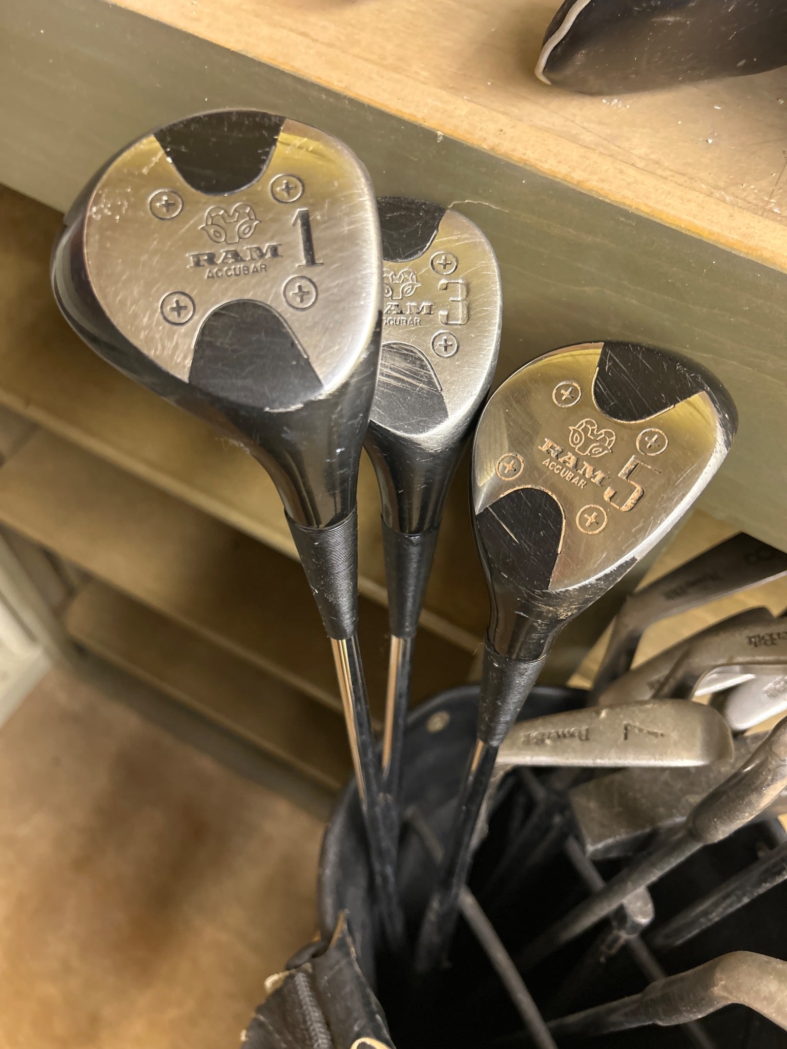 Golf Set with 1, 3, 5 Woods, 3-9 Irons, Wedge and Putter in Golf Bag - 4