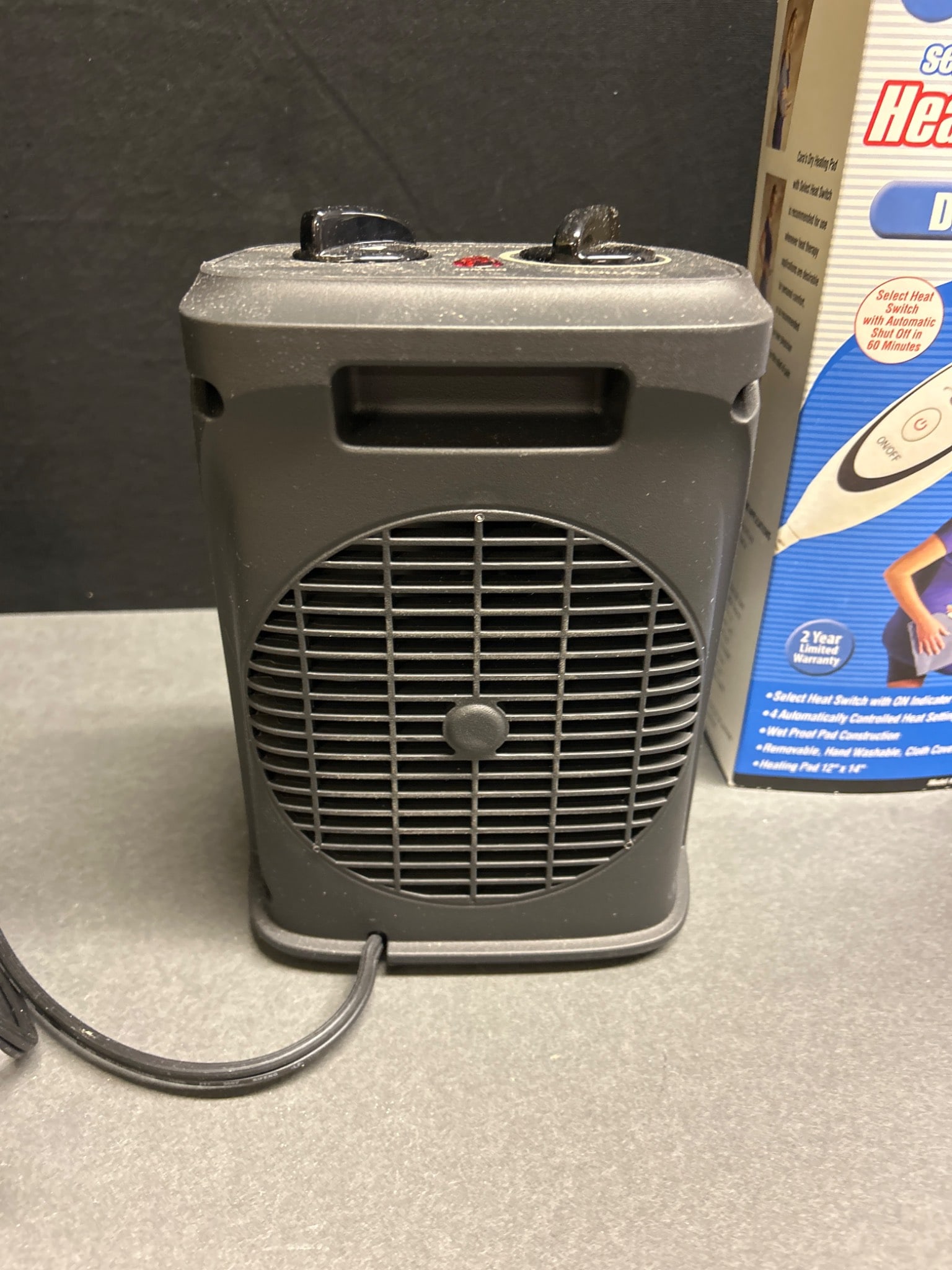 Utilitech Space Heaters and Sunbeam Heating Pad Bundle - 7