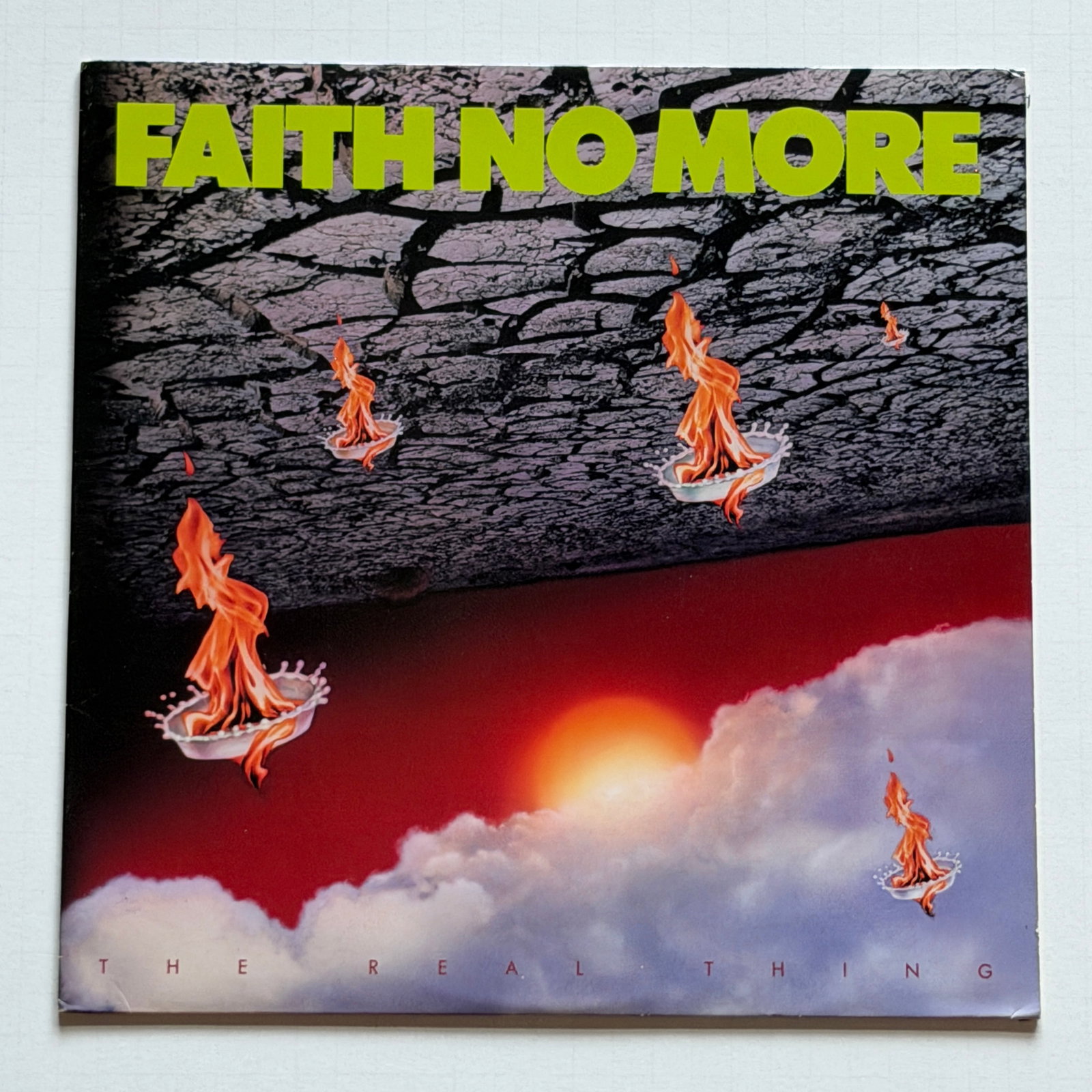 Faith No More The Real Thing Original Issue LP Slash – 9 25878-1: Lovely US original. Includes inner.