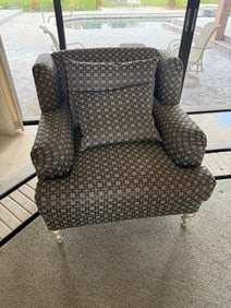 Larry Lasso Armchair
