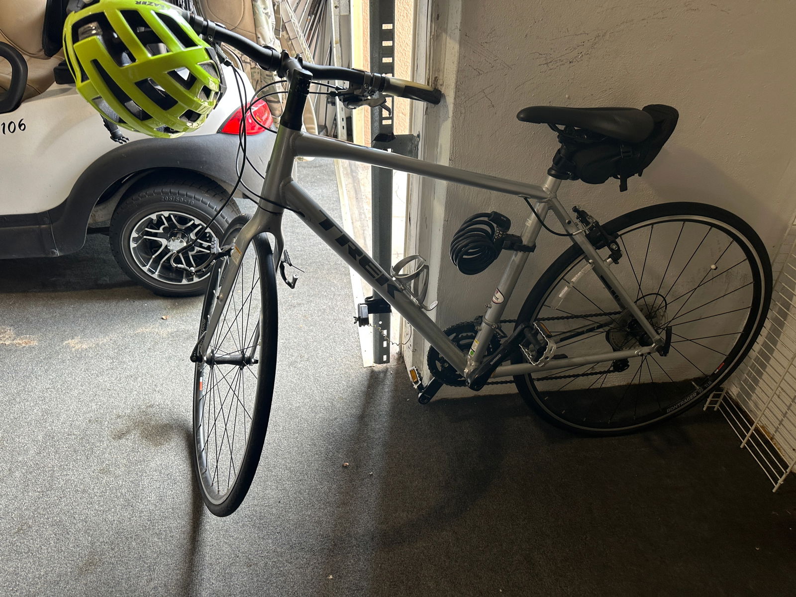 Trek sport bike mens (1 of 3)